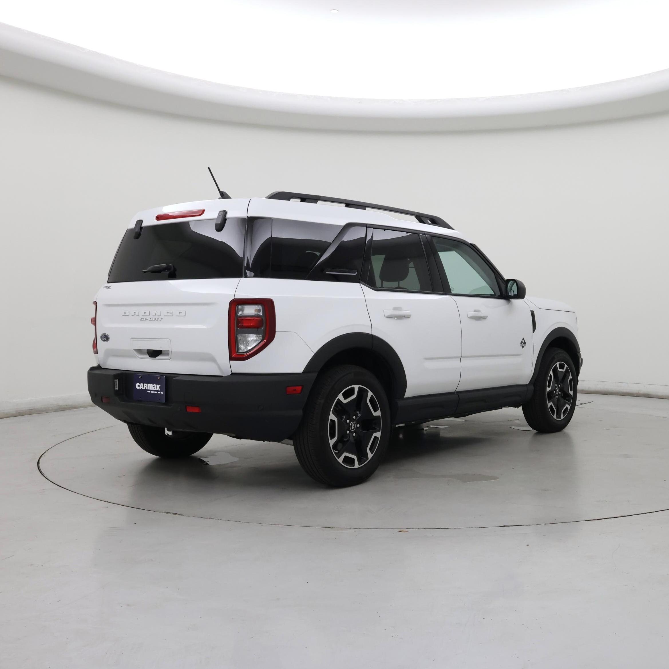 Thumbnail: 2023 Ford Bronco Sport - 8