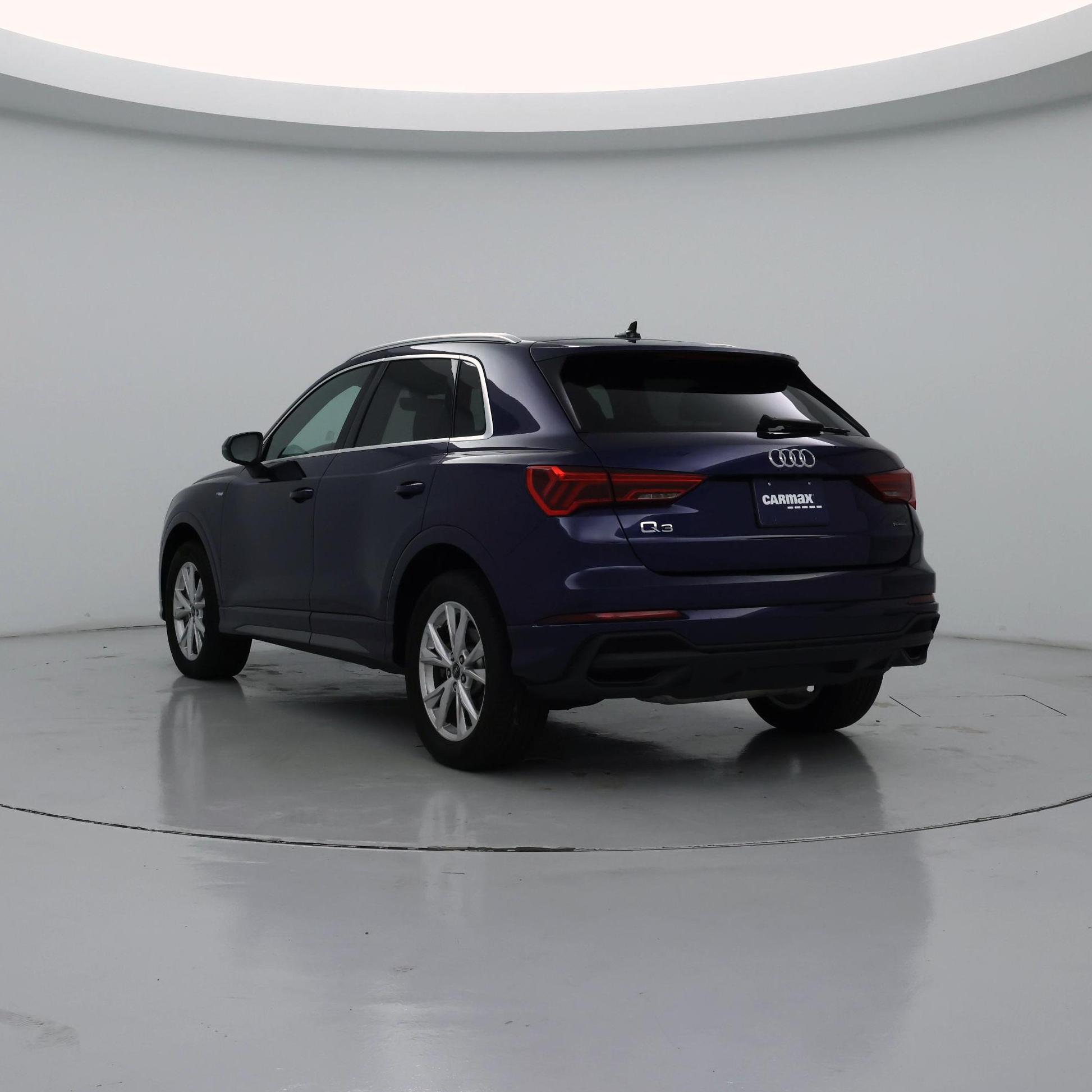 Thumbnail: 2024 Audi Q3 - 2