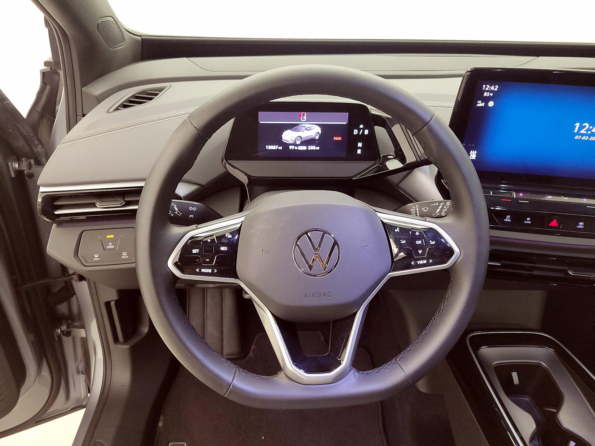Thumbnail: 2023 Volkswagen ID.4 - 10