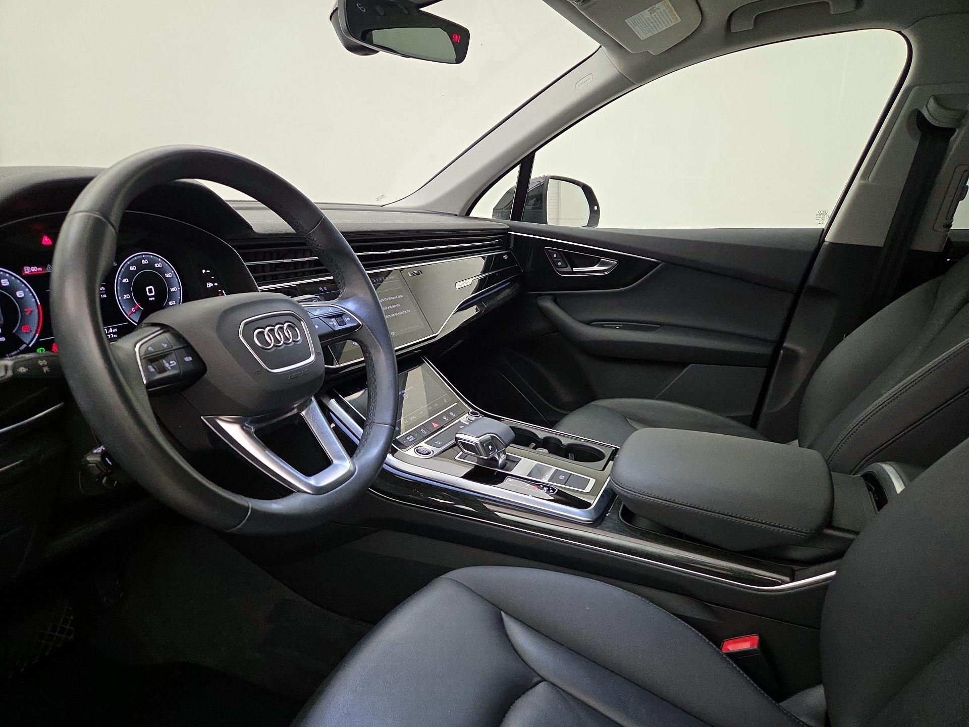 Thumbnail: 2023 Audi Q7 - 11