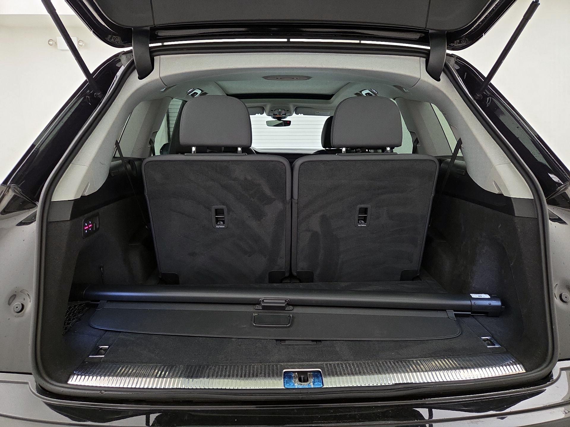 Thumbnail: 2023 Audi Q7 - 17