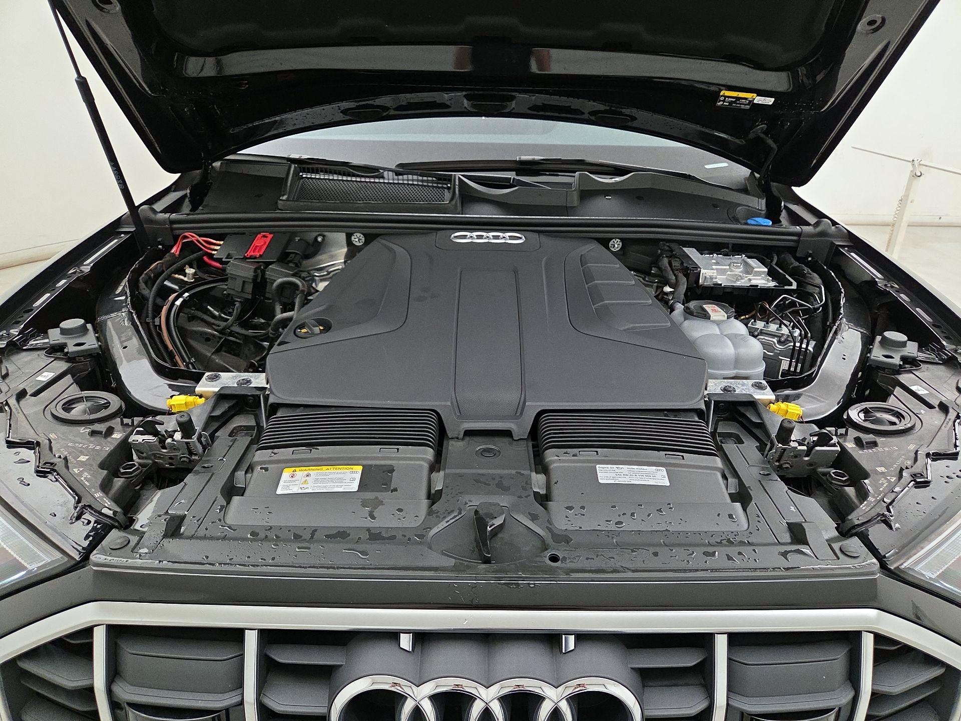 Thumbnail: 2023 Audi Q7 - 18