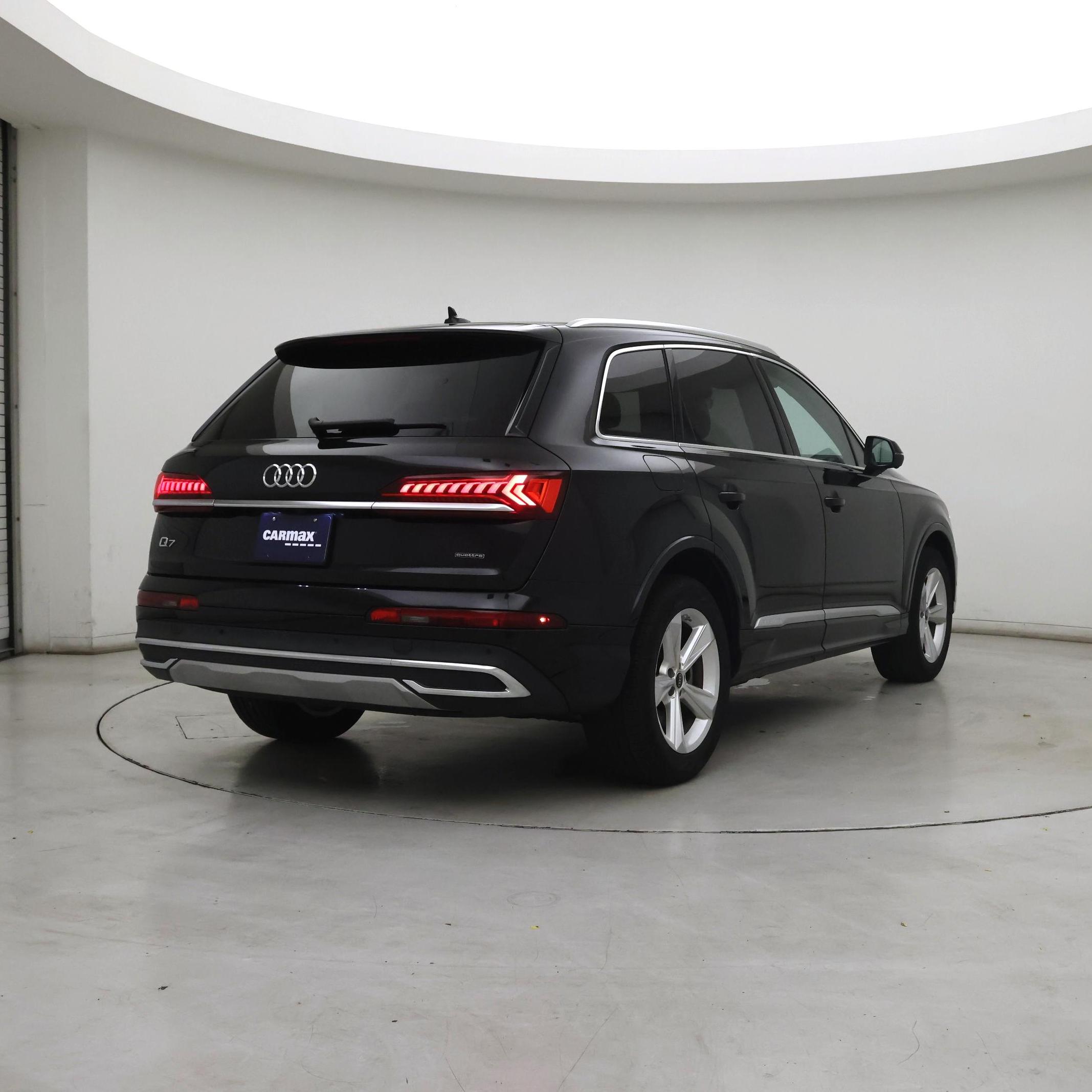Thumbnail: 2023 Audi Q7 - 8