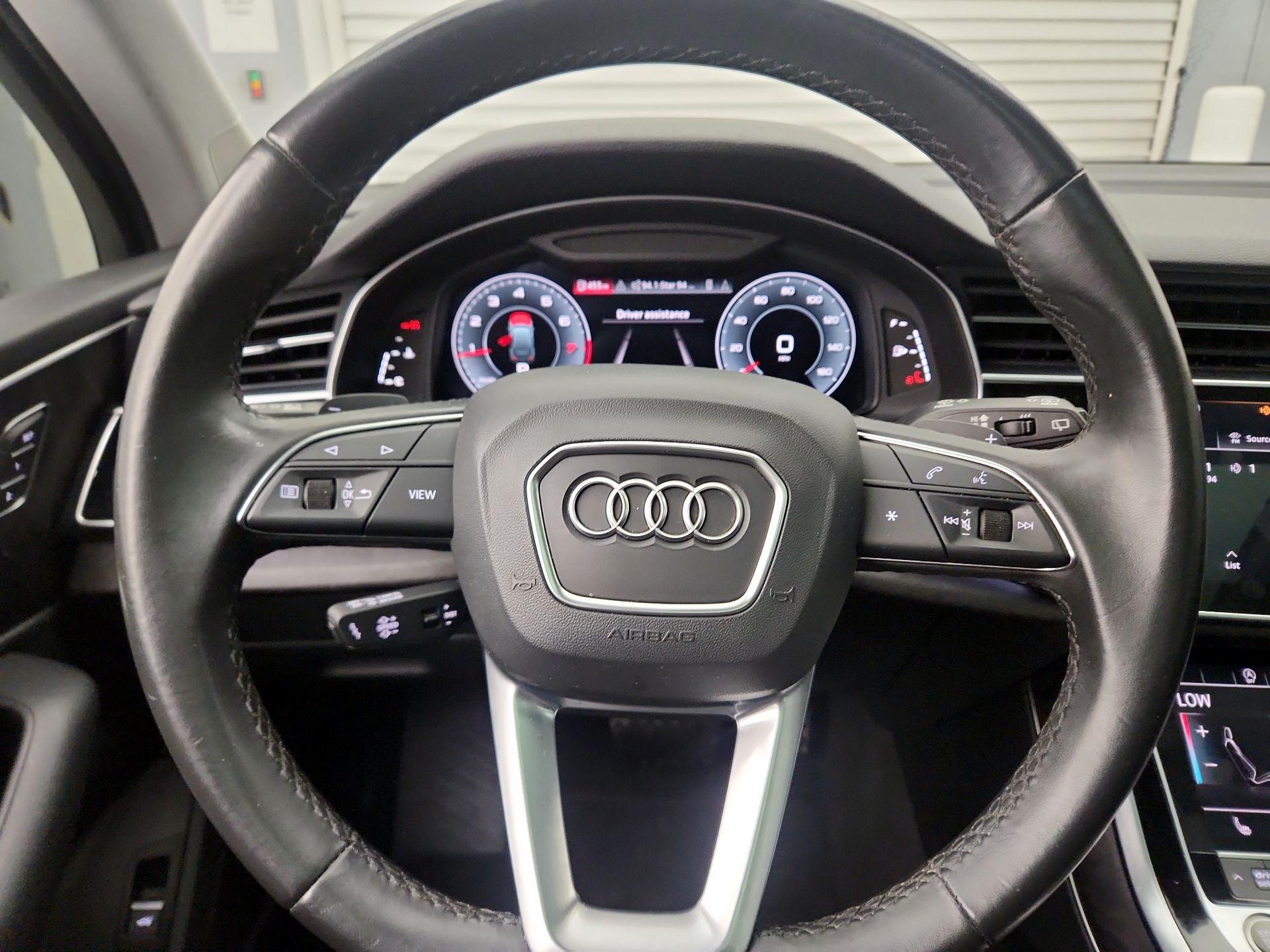 Thumbnail: 2022 Audi Q7 - 10
