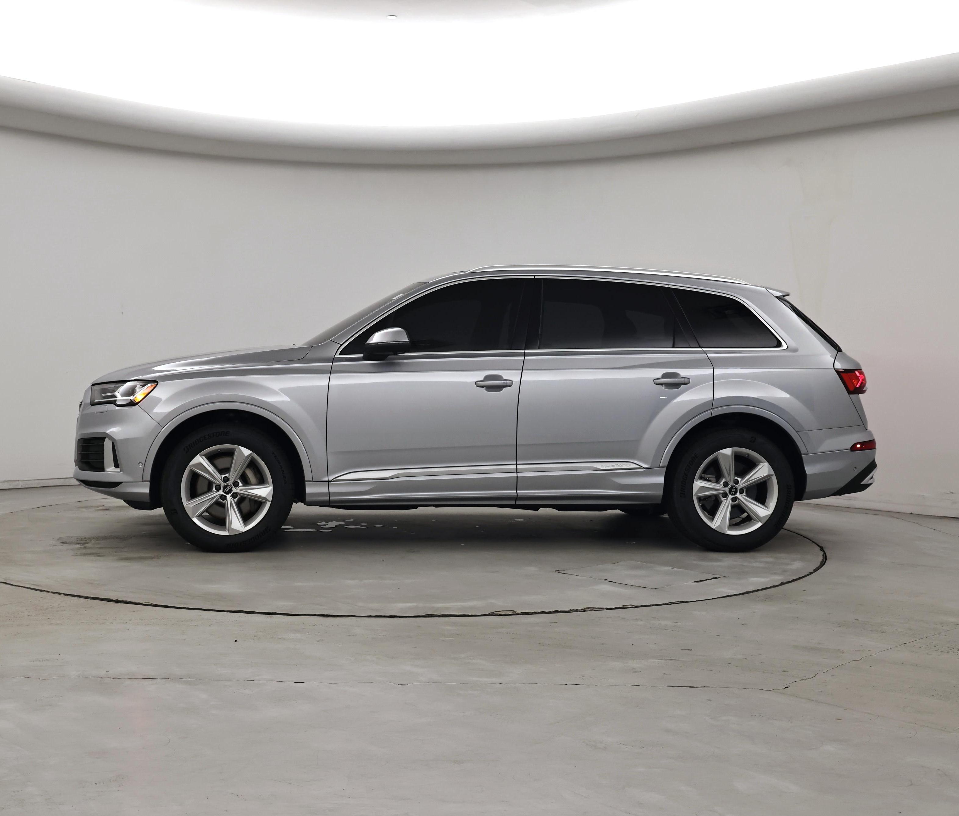 Thumbnail: 2022 Audi Q7 - 3