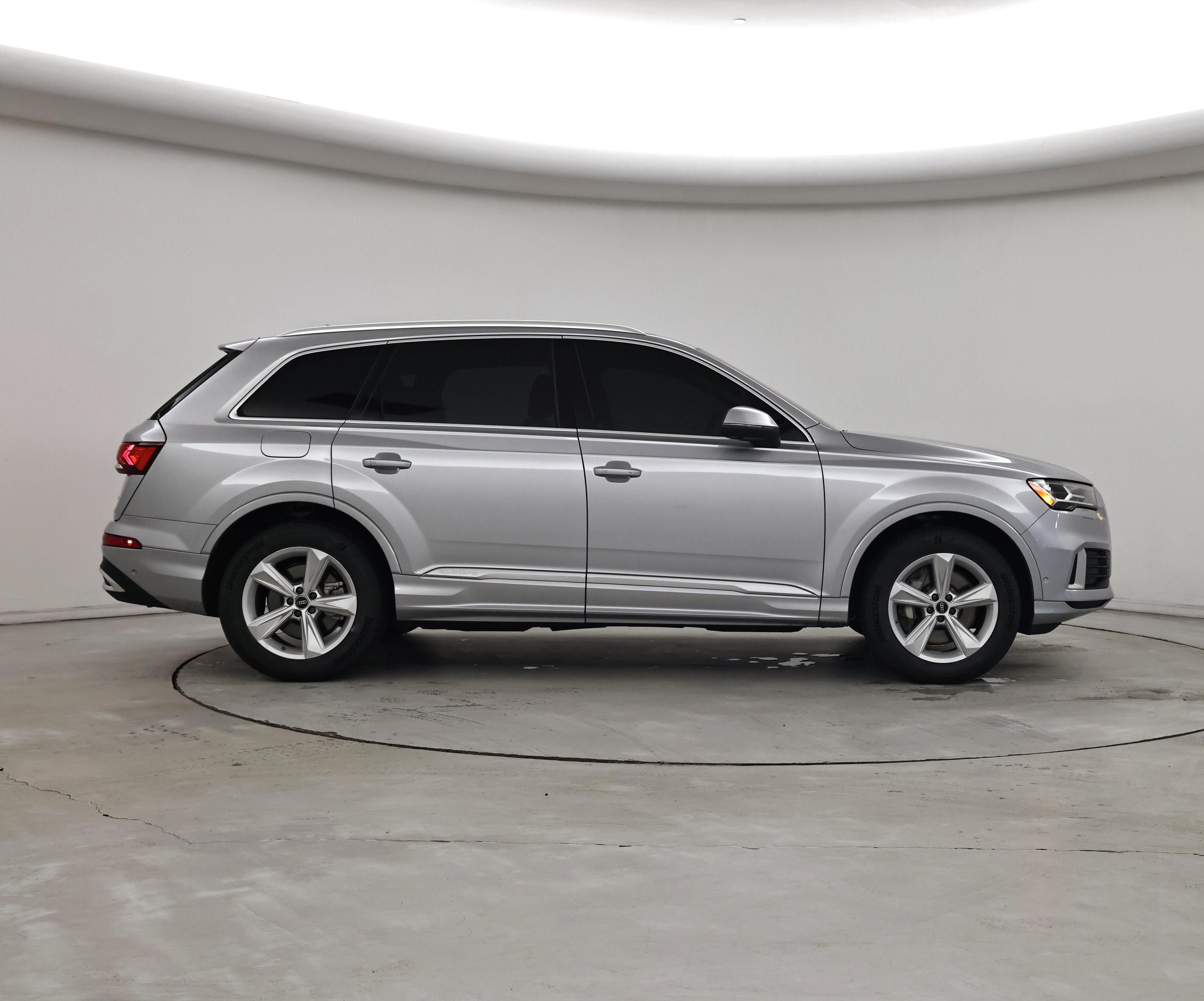 Thumbnail: 2022 Audi Q7 - 7