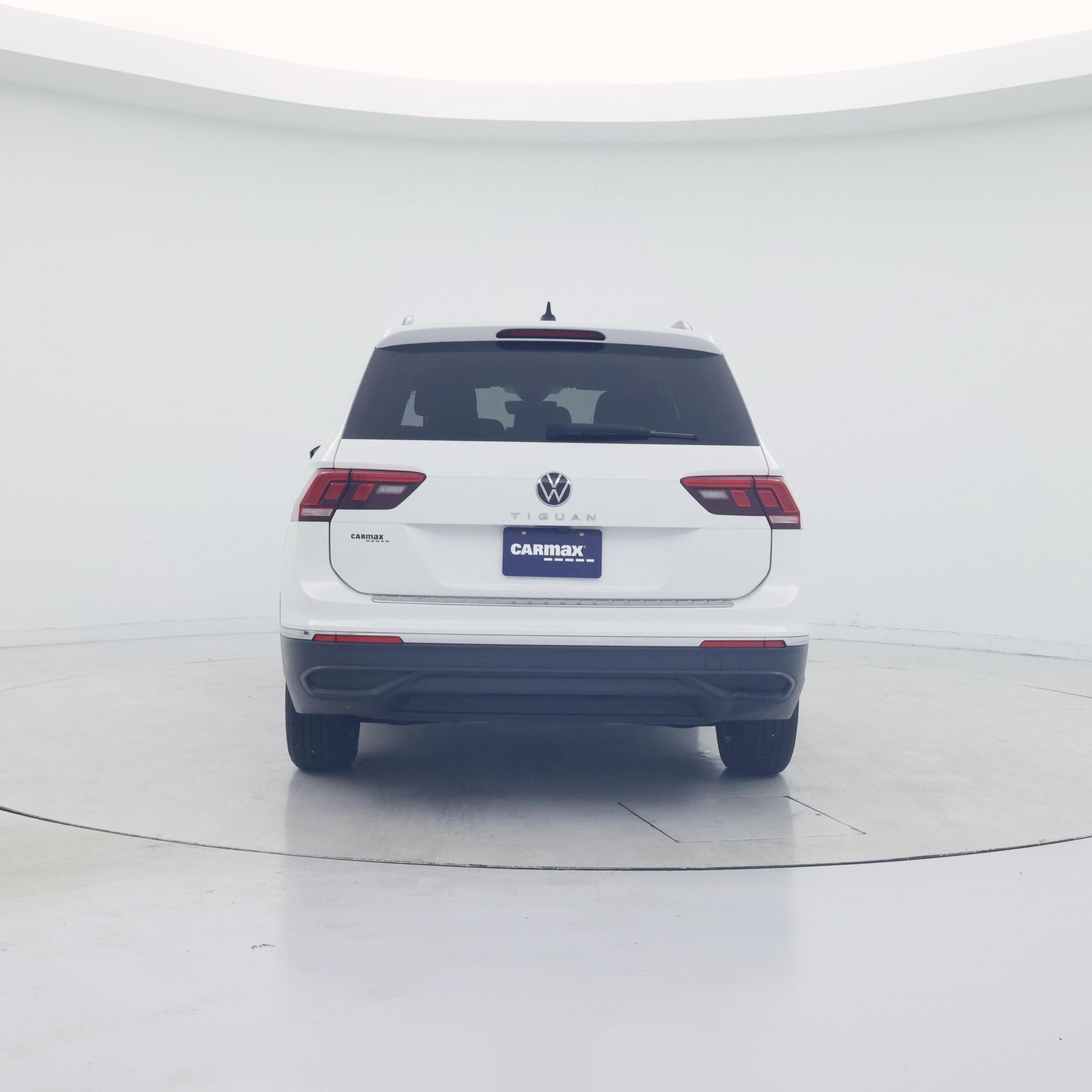 Thumbnail: 2024 Volkswagen Tiguan - 6