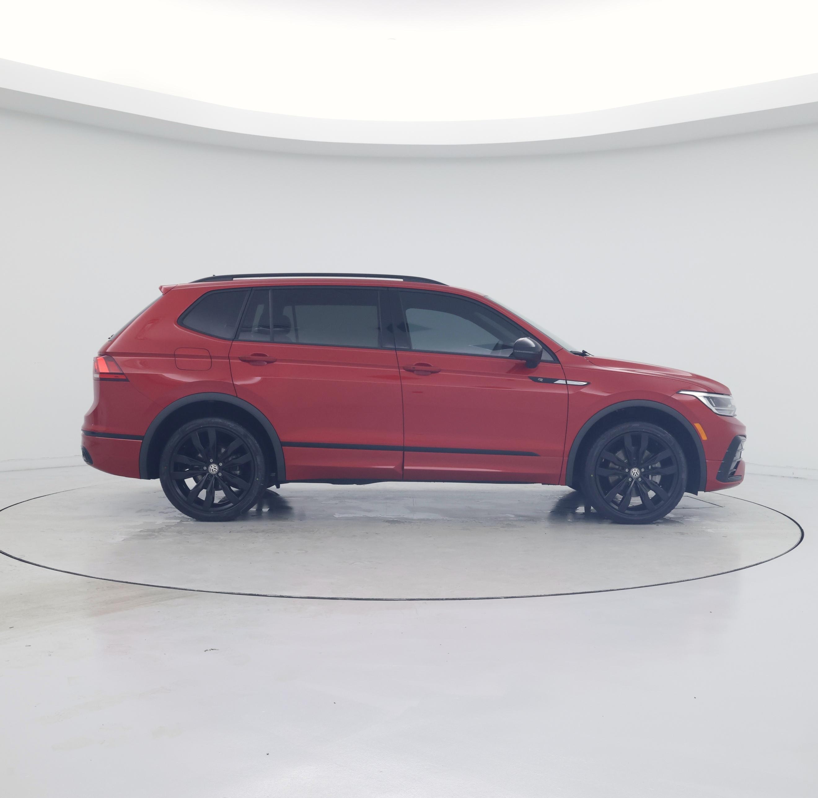 Thumbnail: 2024 Volkswagen Tiguan - 7