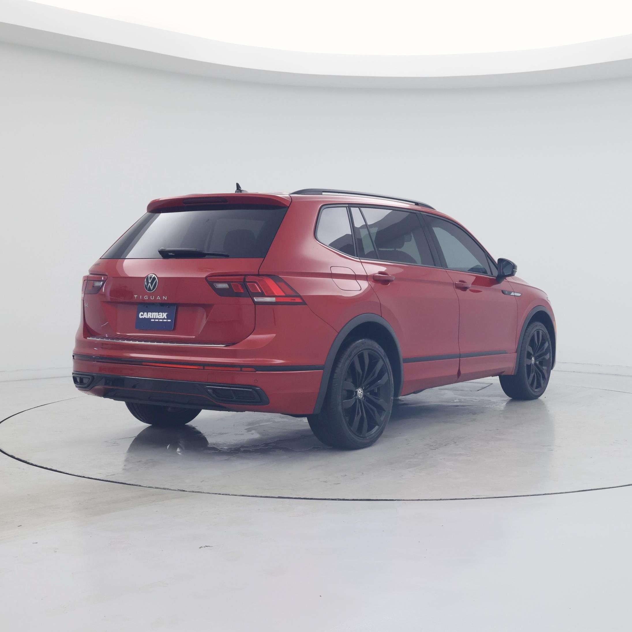 Thumbnail: 2024 Volkswagen Tiguan - 8