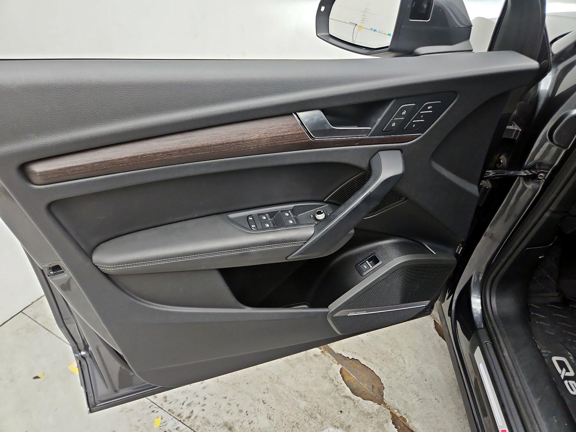 Thumbnail: 2023 Audi Q5 - 12