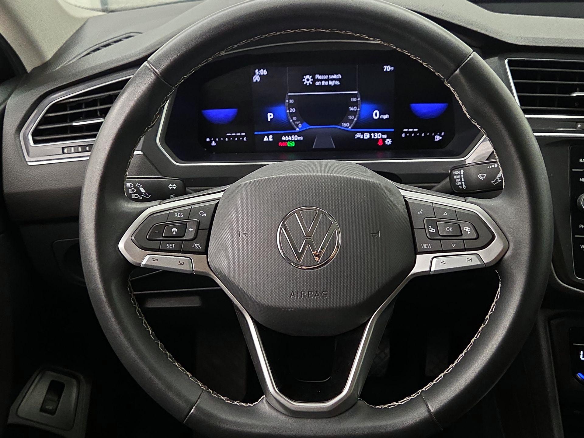 Thumbnail: 2023 Volkswagen Tiguan - 10