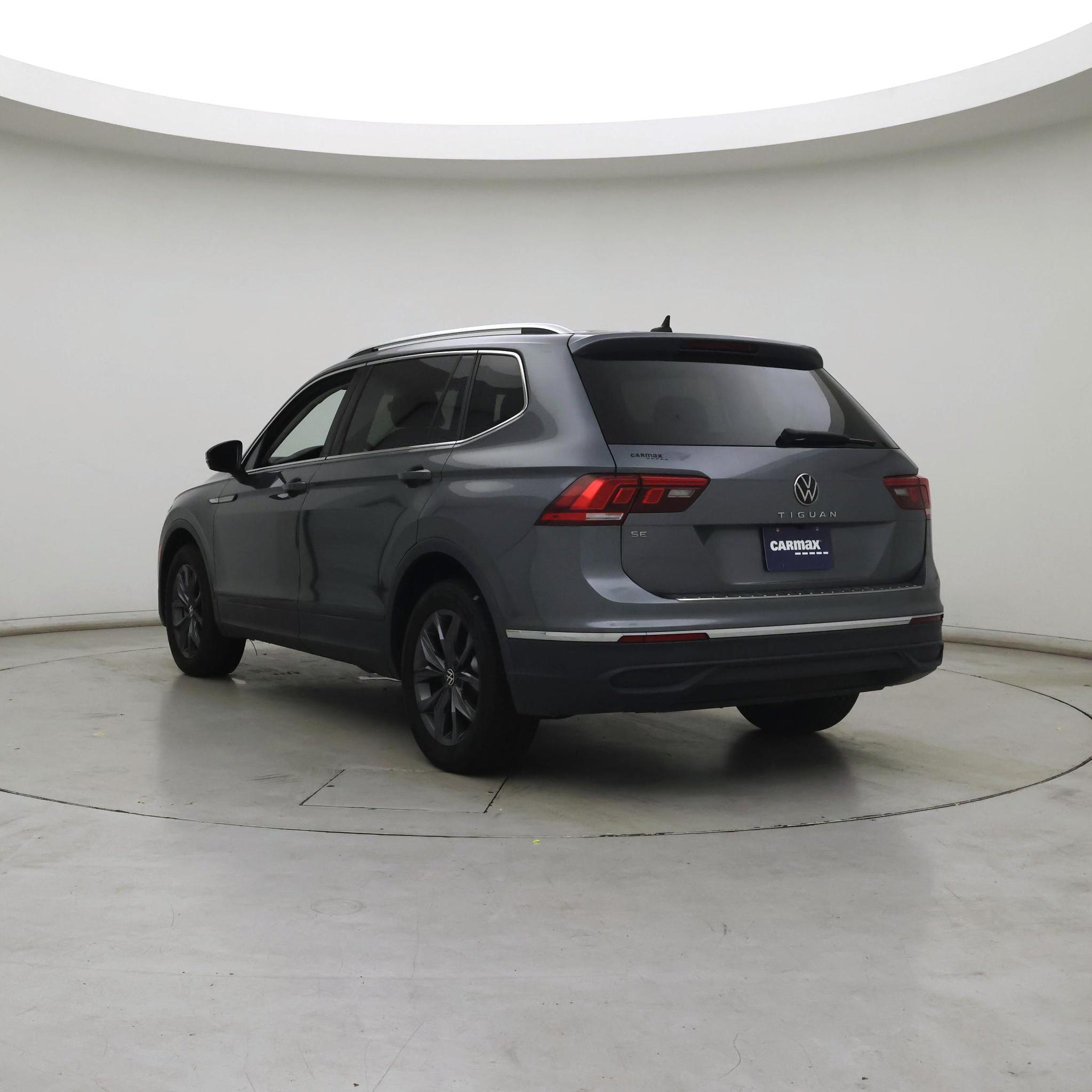Thumbnail: 2023 Volkswagen Tiguan - 2