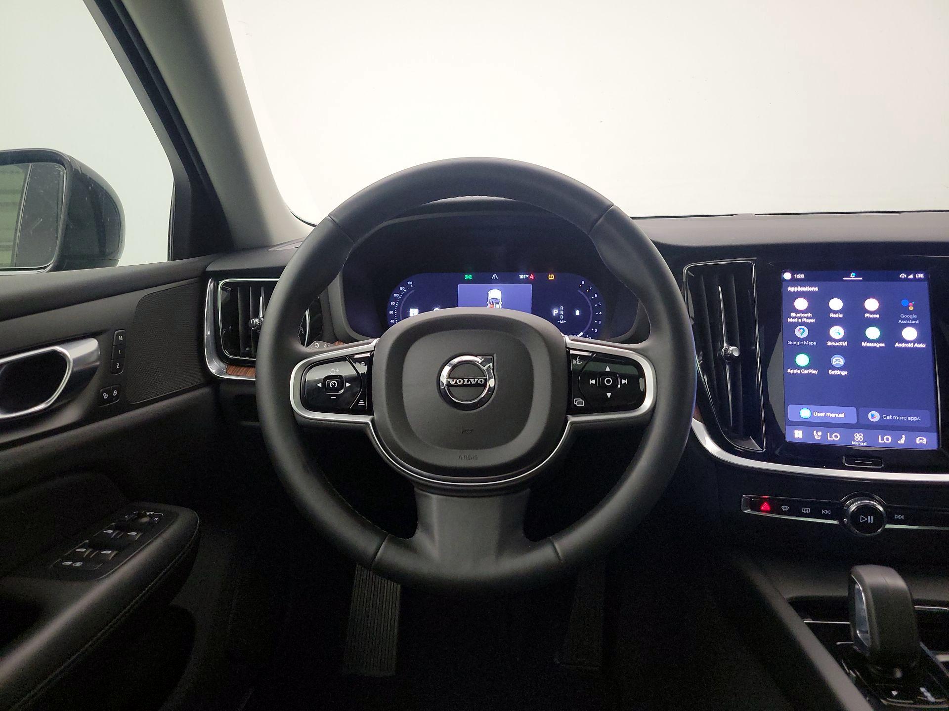 Thumbnail: 2025 Volvo S60 - 10