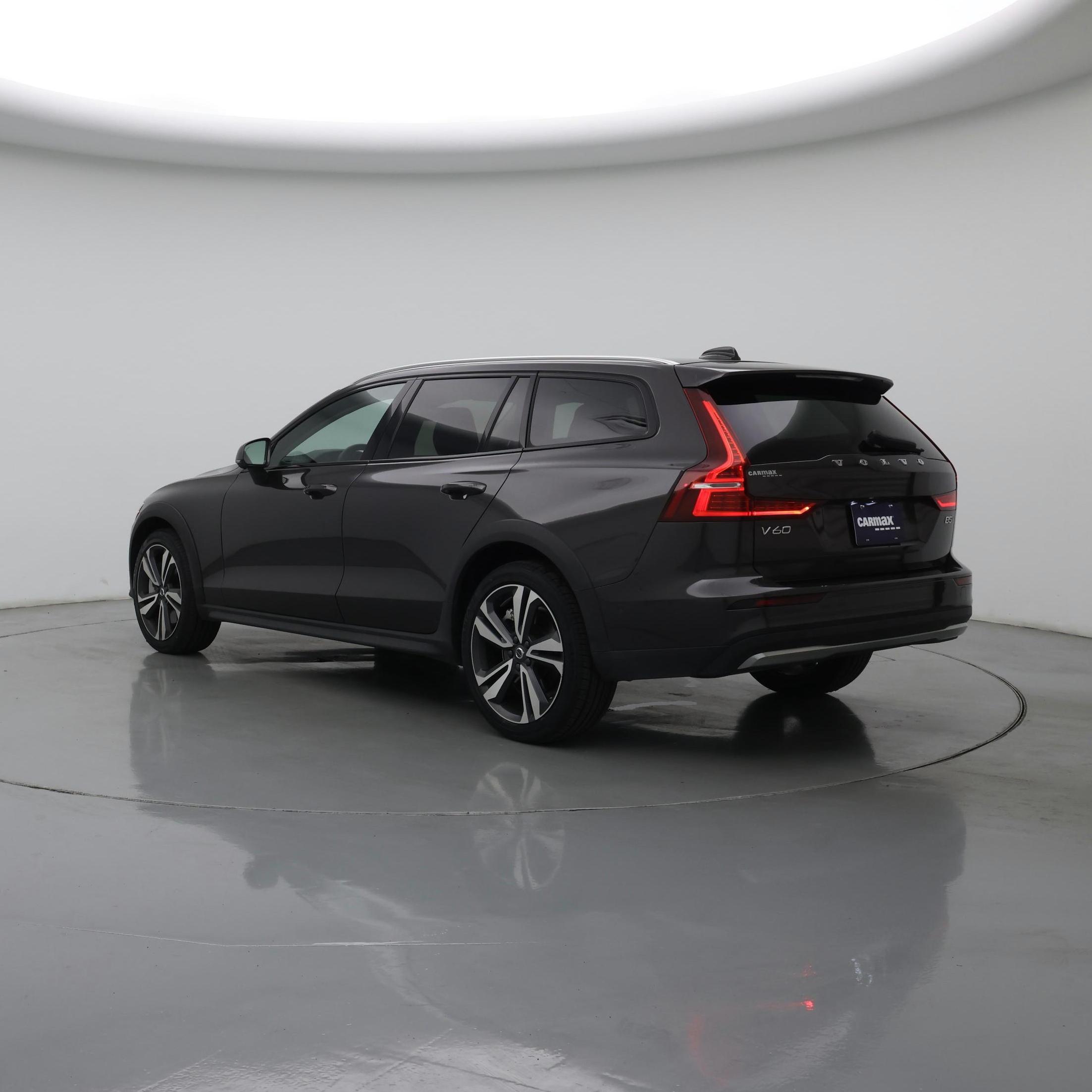 Thumbnail: 2025 Volvo S60 - 2