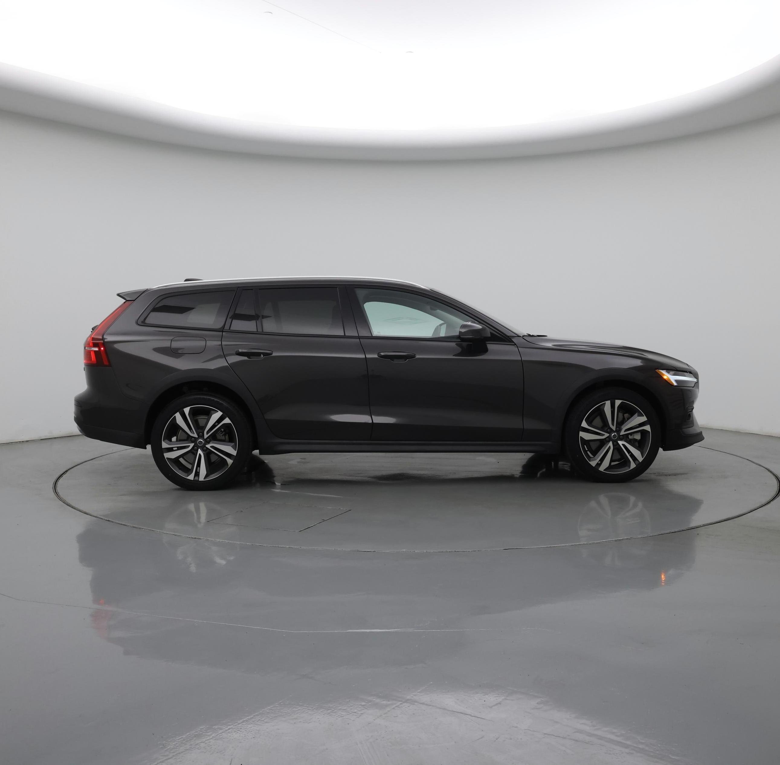 Thumbnail: 2025 Volvo S60 - 7