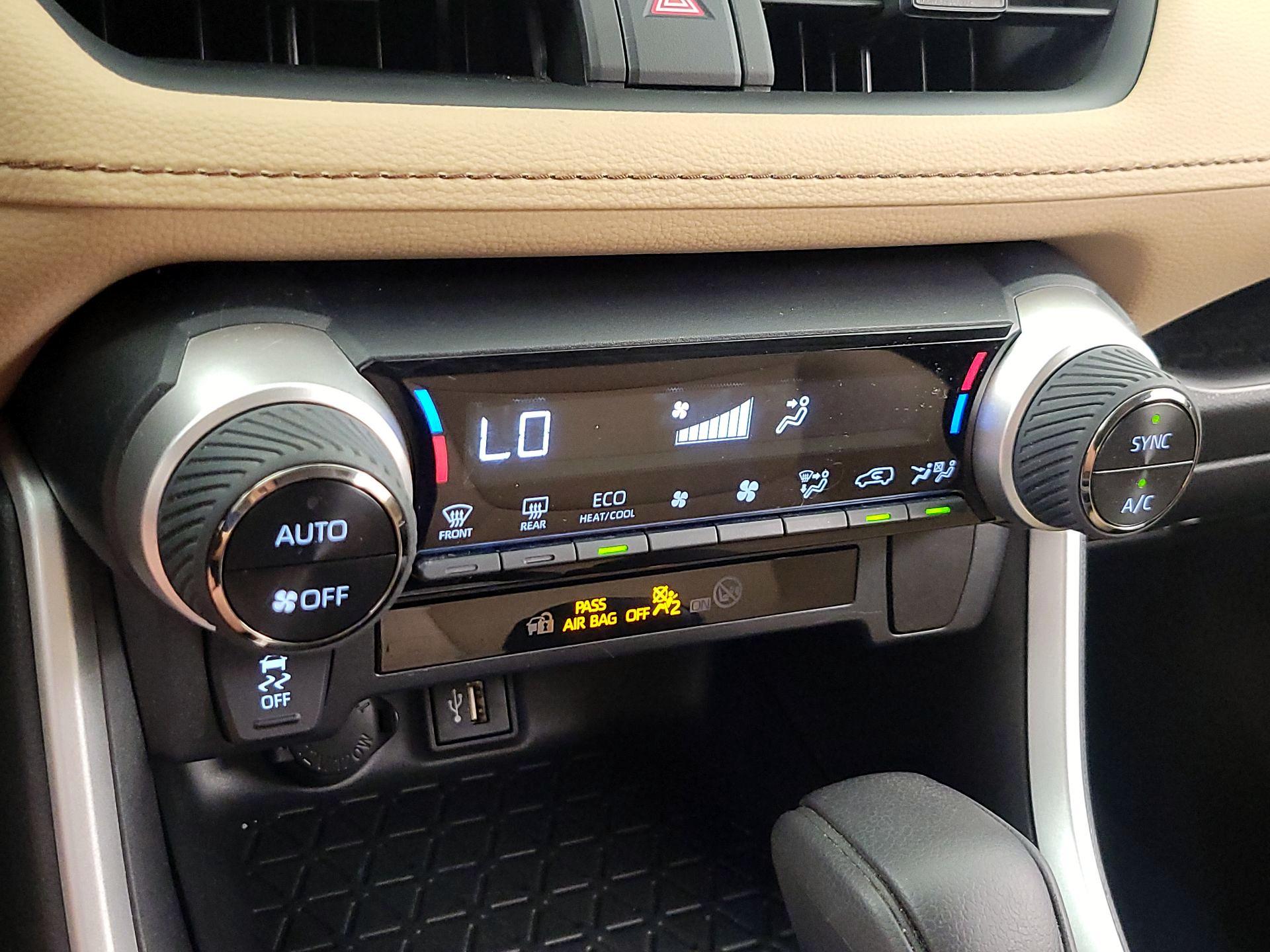 Thumbnail: 2023 Toyota RAV4 - 16