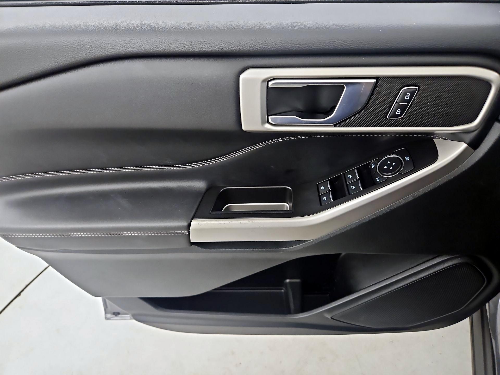Thumbnail: 2022 Ford Explorer - 12