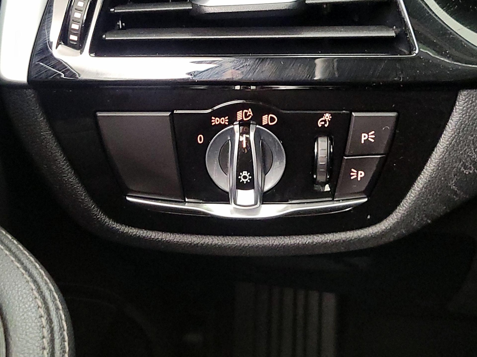 2023 BMW 5 Series 530i - Photo 14