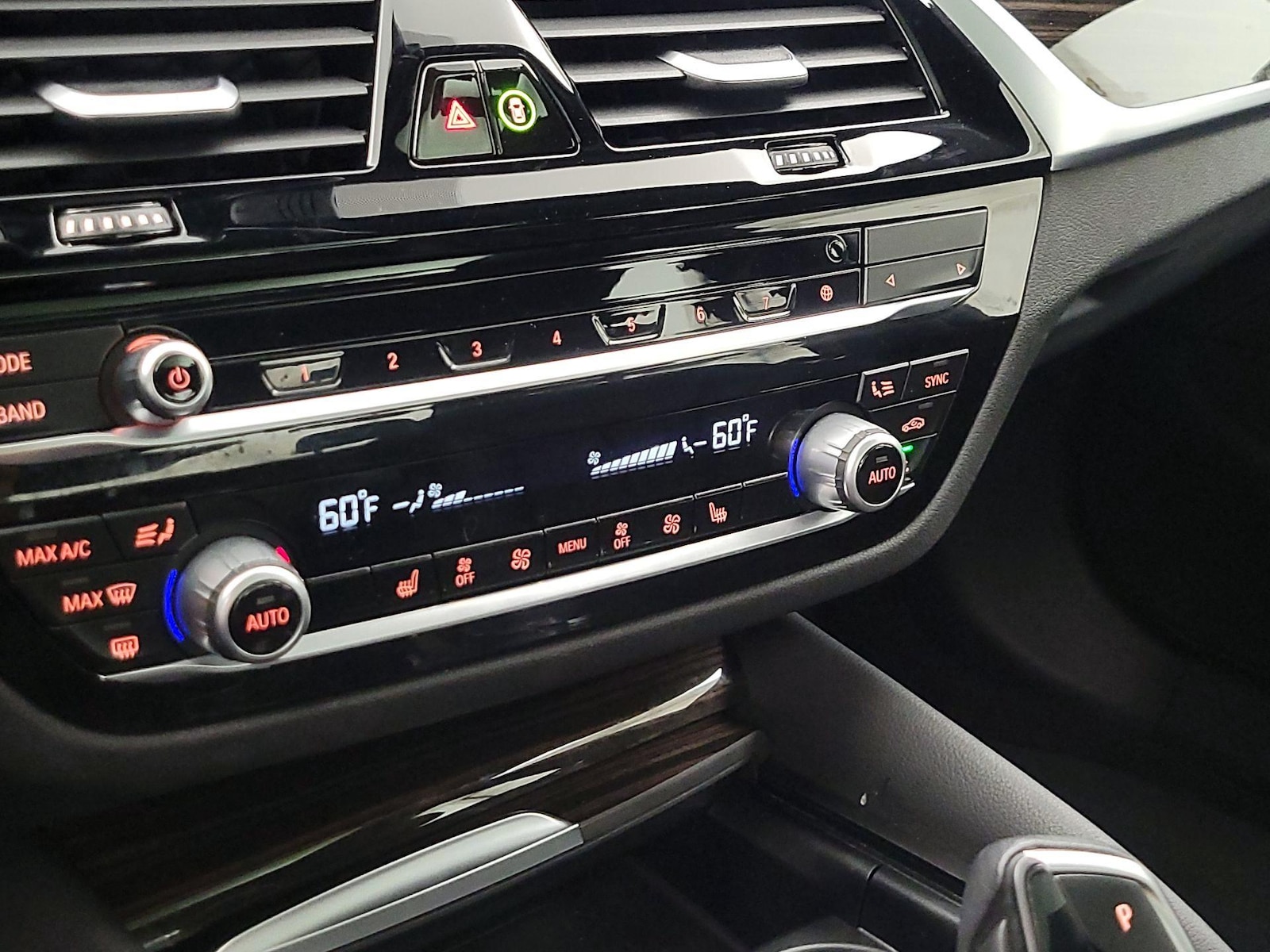 2023 BMW 5 Series 530i - Photo 18