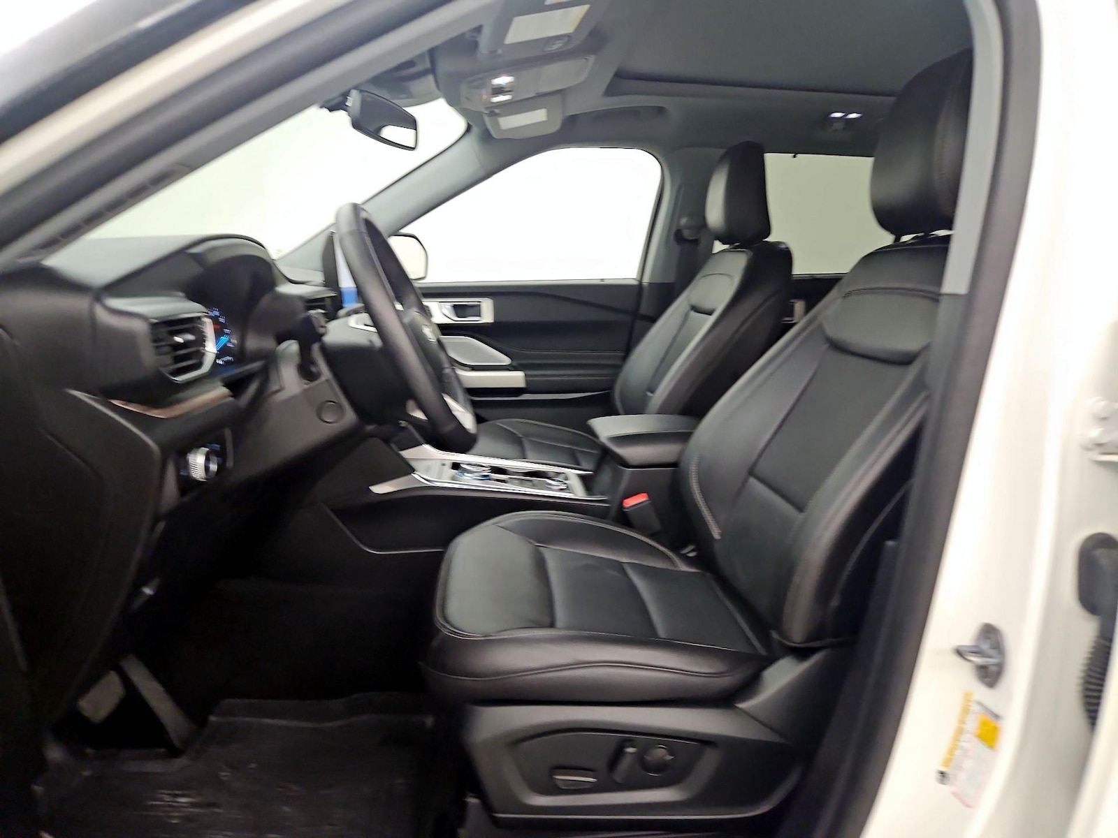 2023 Ford Explorer Limited - Photo 12