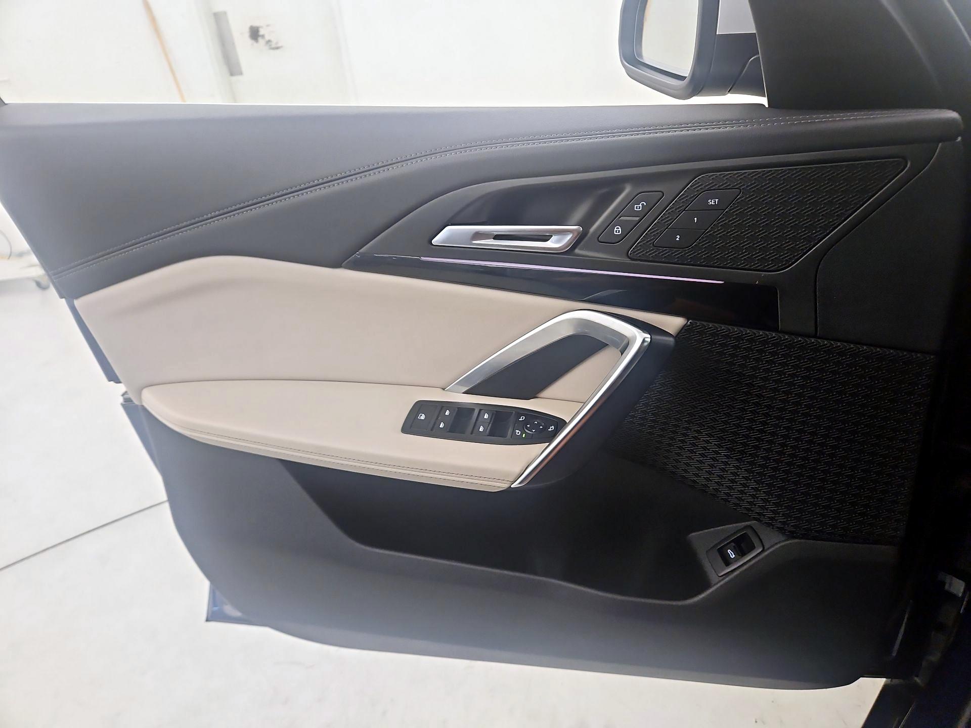 Thumbnail: 2023 BMW X1 - 12