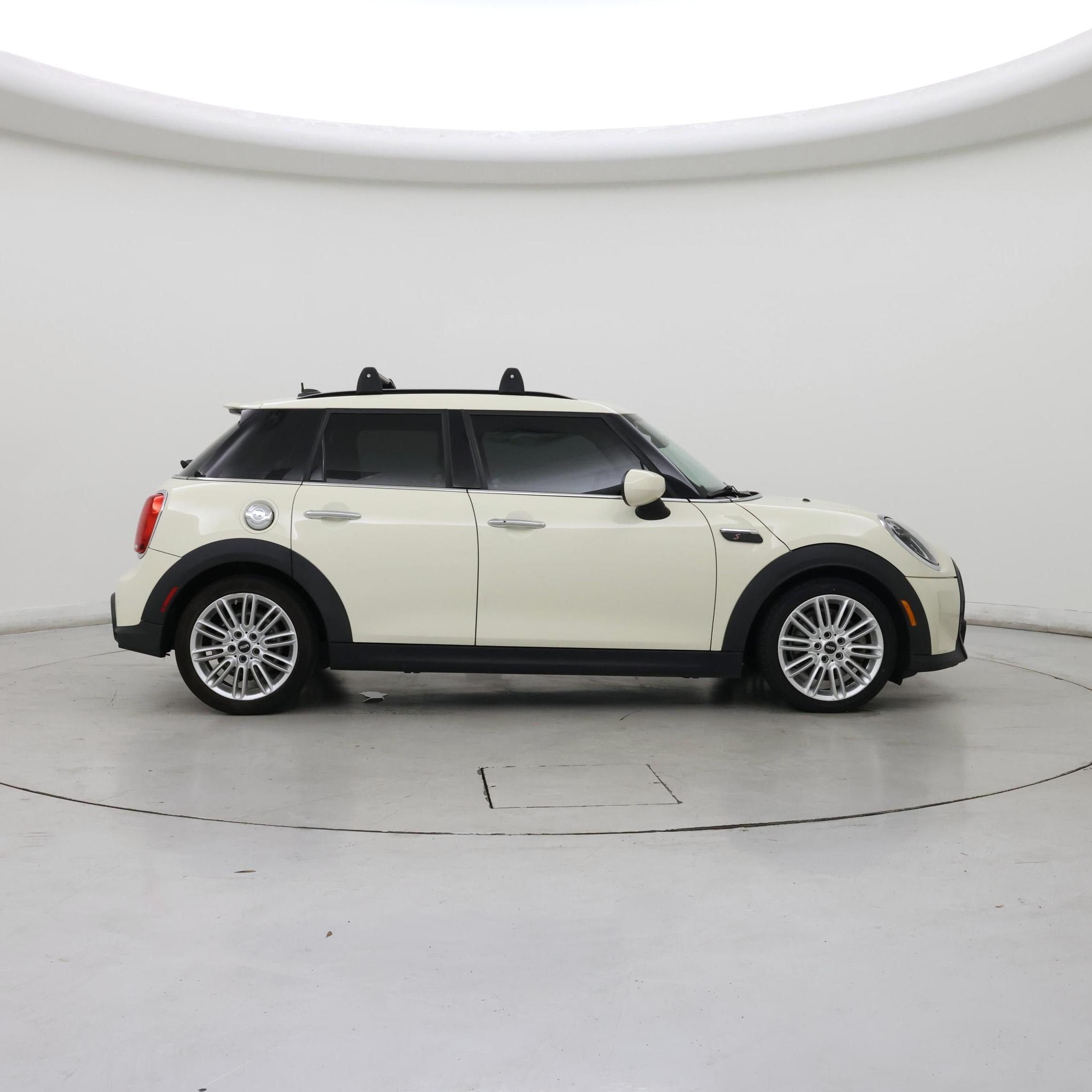 Thumbnail: 2022 MINI Cooper Hardtop - 7