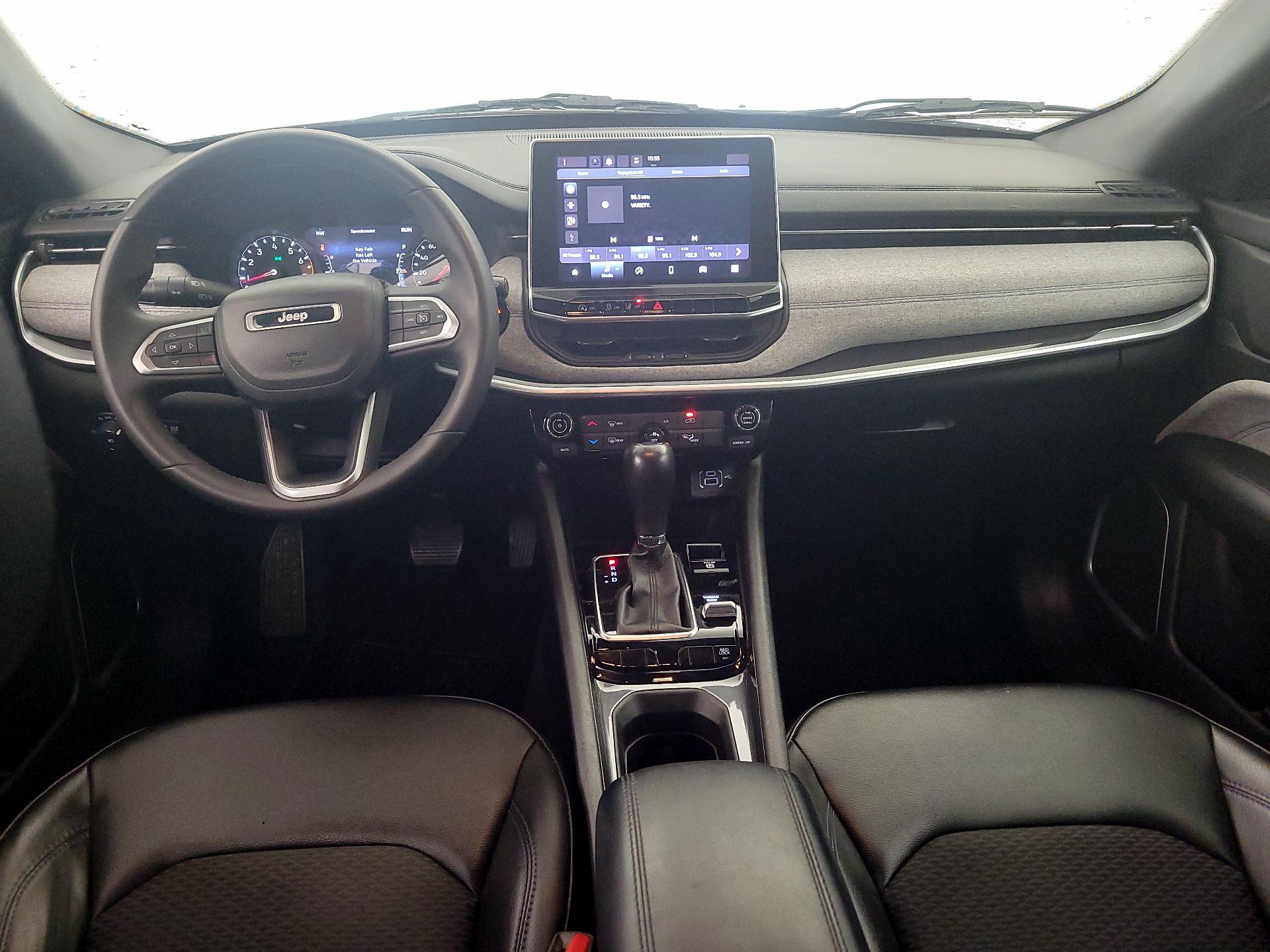 Thumbnail: 2023 Jeep Compass - 9
