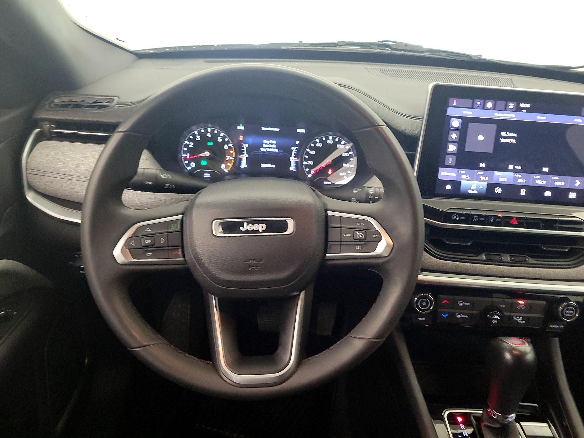 Thumbnail: 2023 Jeep Compass - 10
