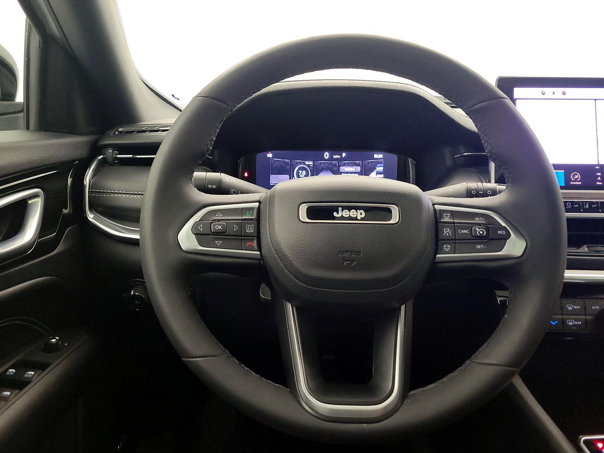 Thumbnail: 2023 Jeep Compass - 10