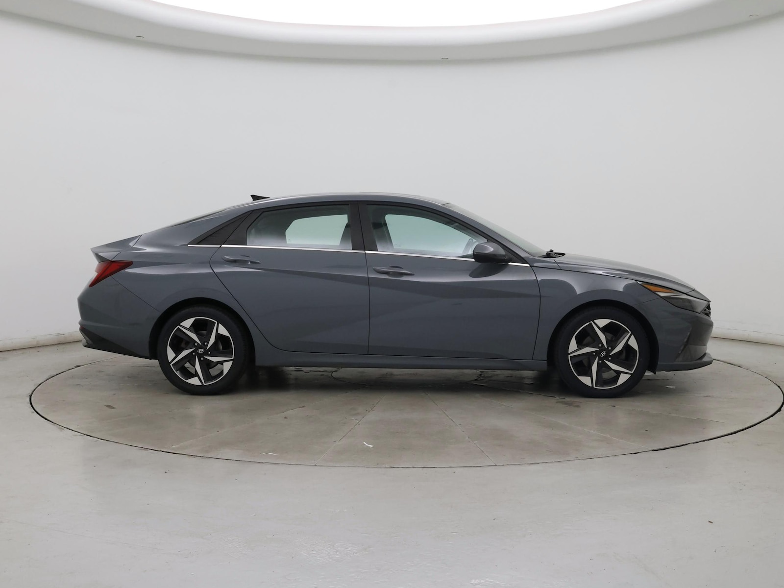 2021 Hyundai Elantra Limited - Photo 8