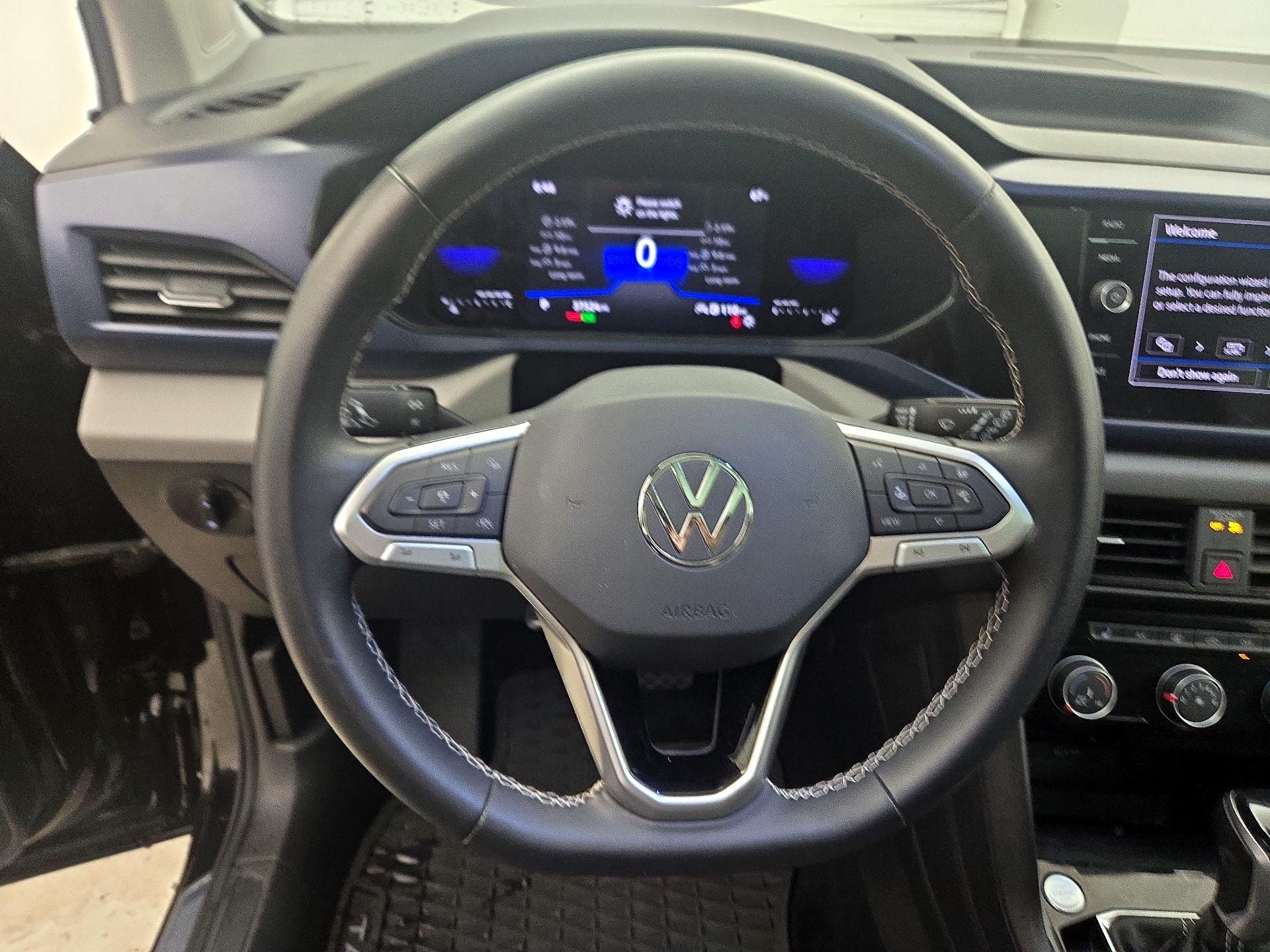 Thumbnail: 2023 Volkswagen Taos - 10