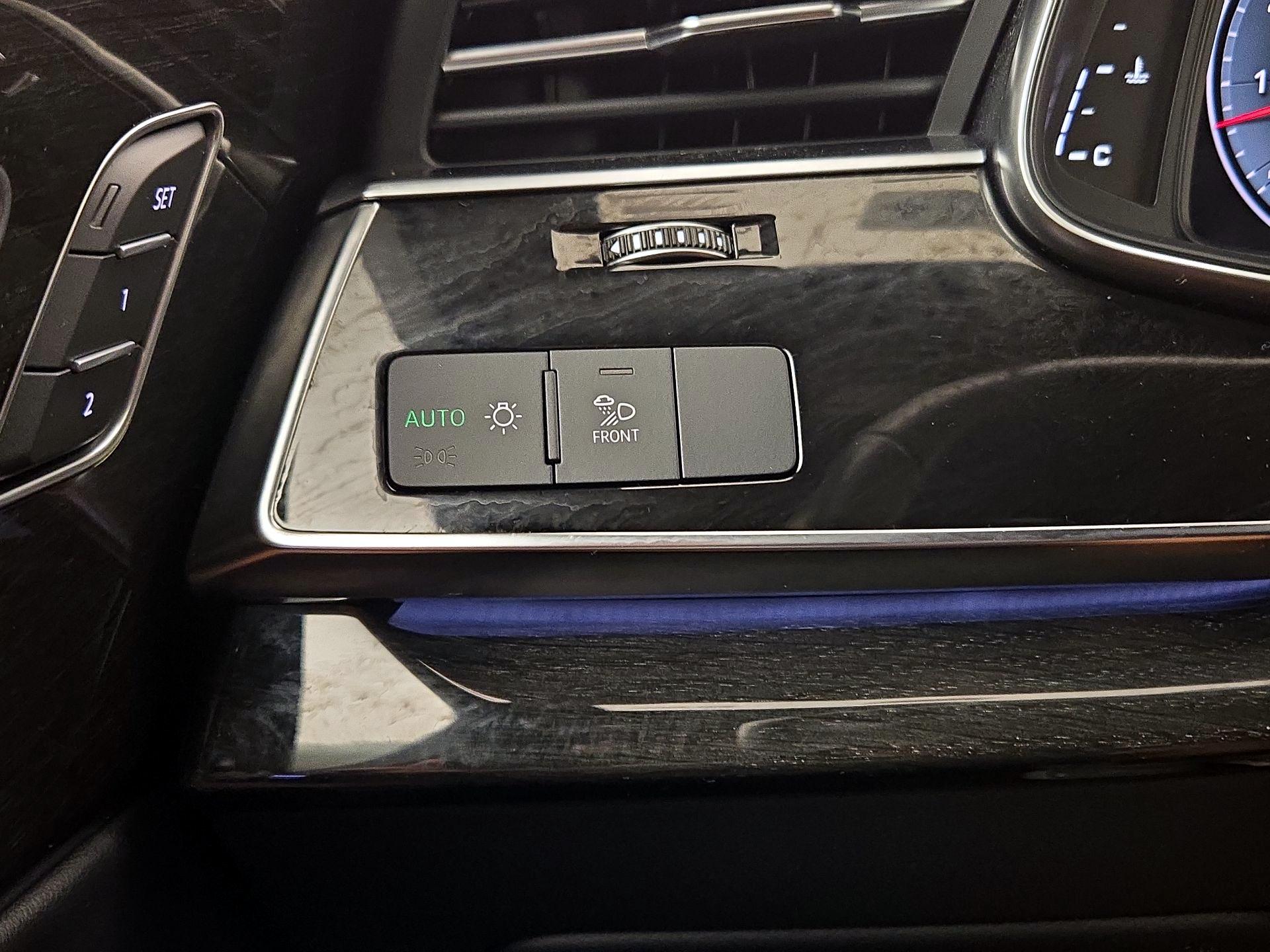 Thumbnail: 2023 Audi Q7 - 13