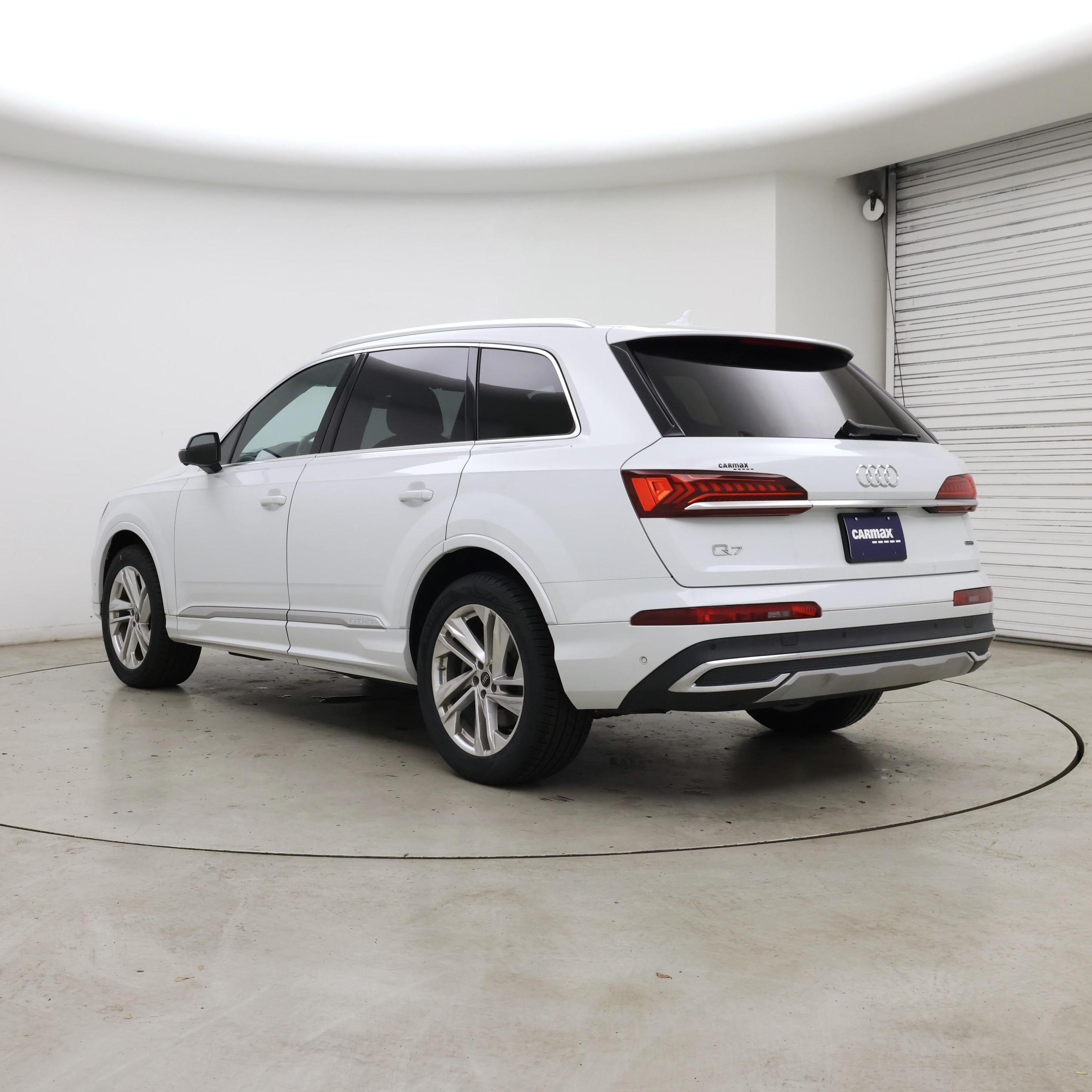 Thumbnail: 2023 Audi Q7 - 2