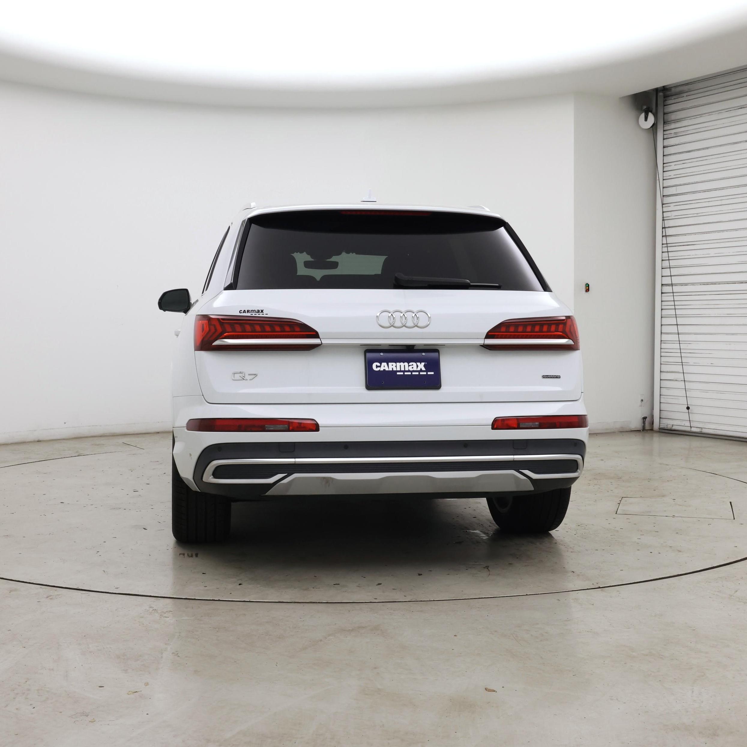 Thumbnail: 2023 Audi Q7 - 6