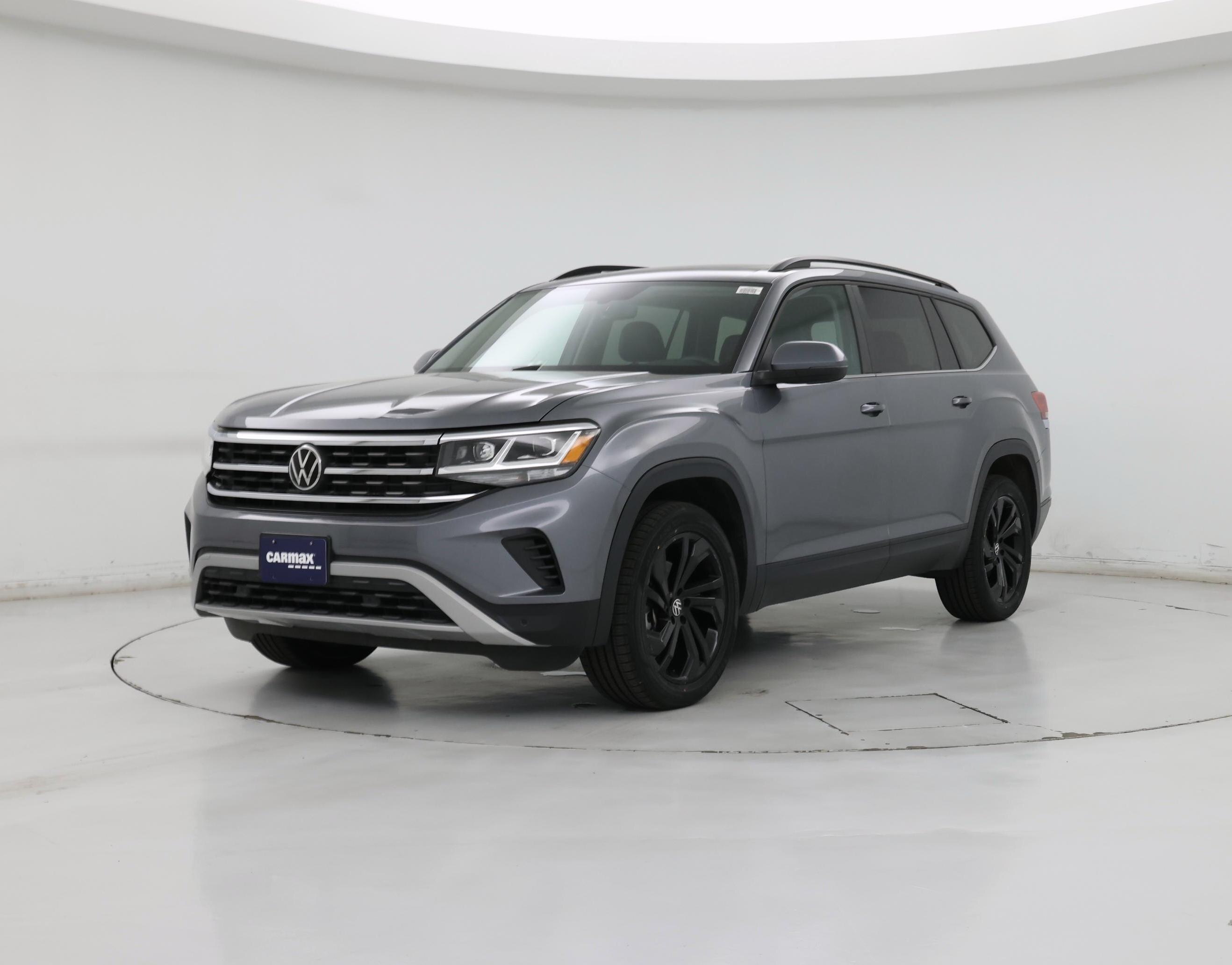 Thumbnail: 2023 Volkswagen Tiguan - 4