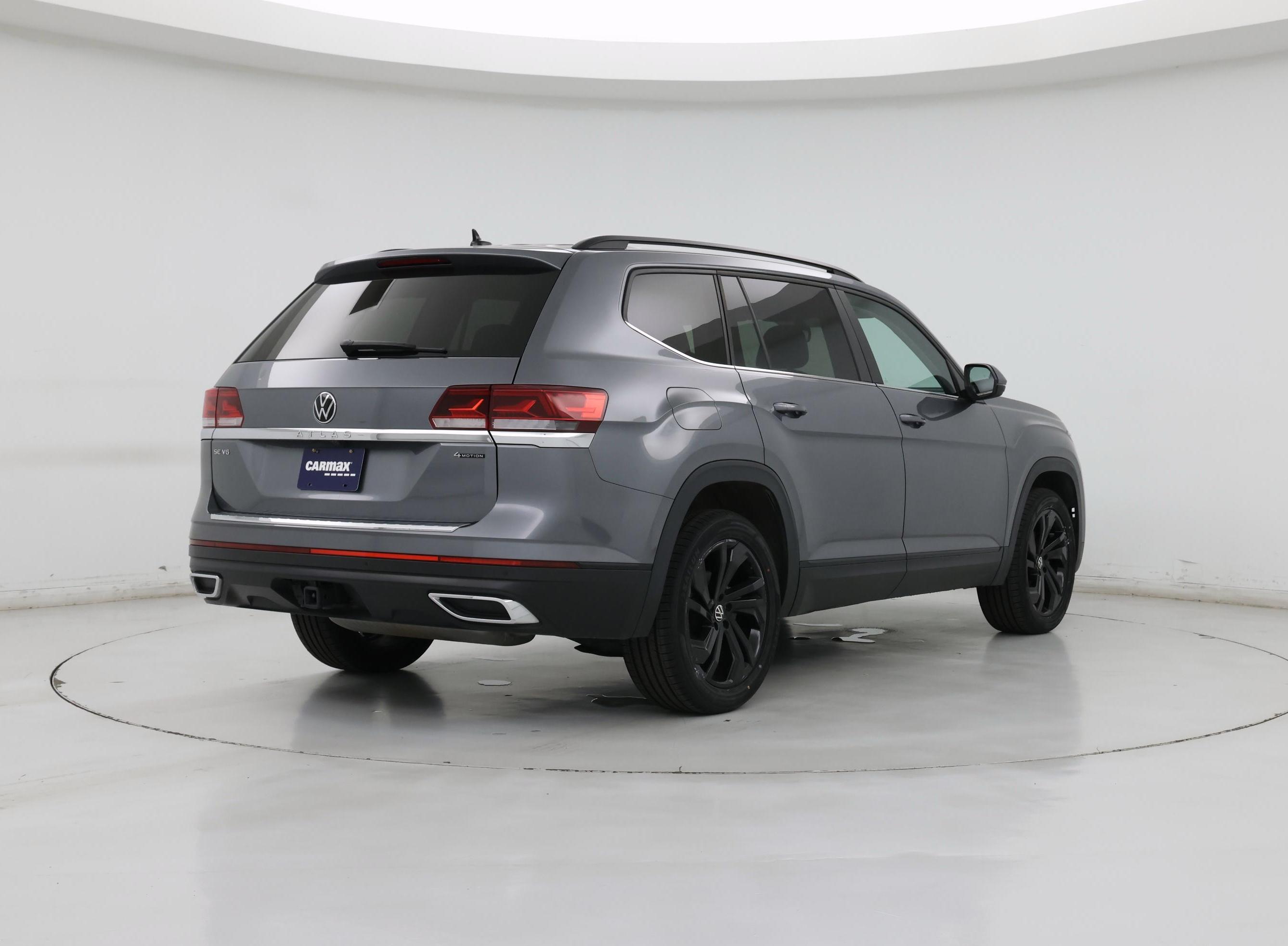 Thumbnail: 2023 Volkswagen Tiguan - 8