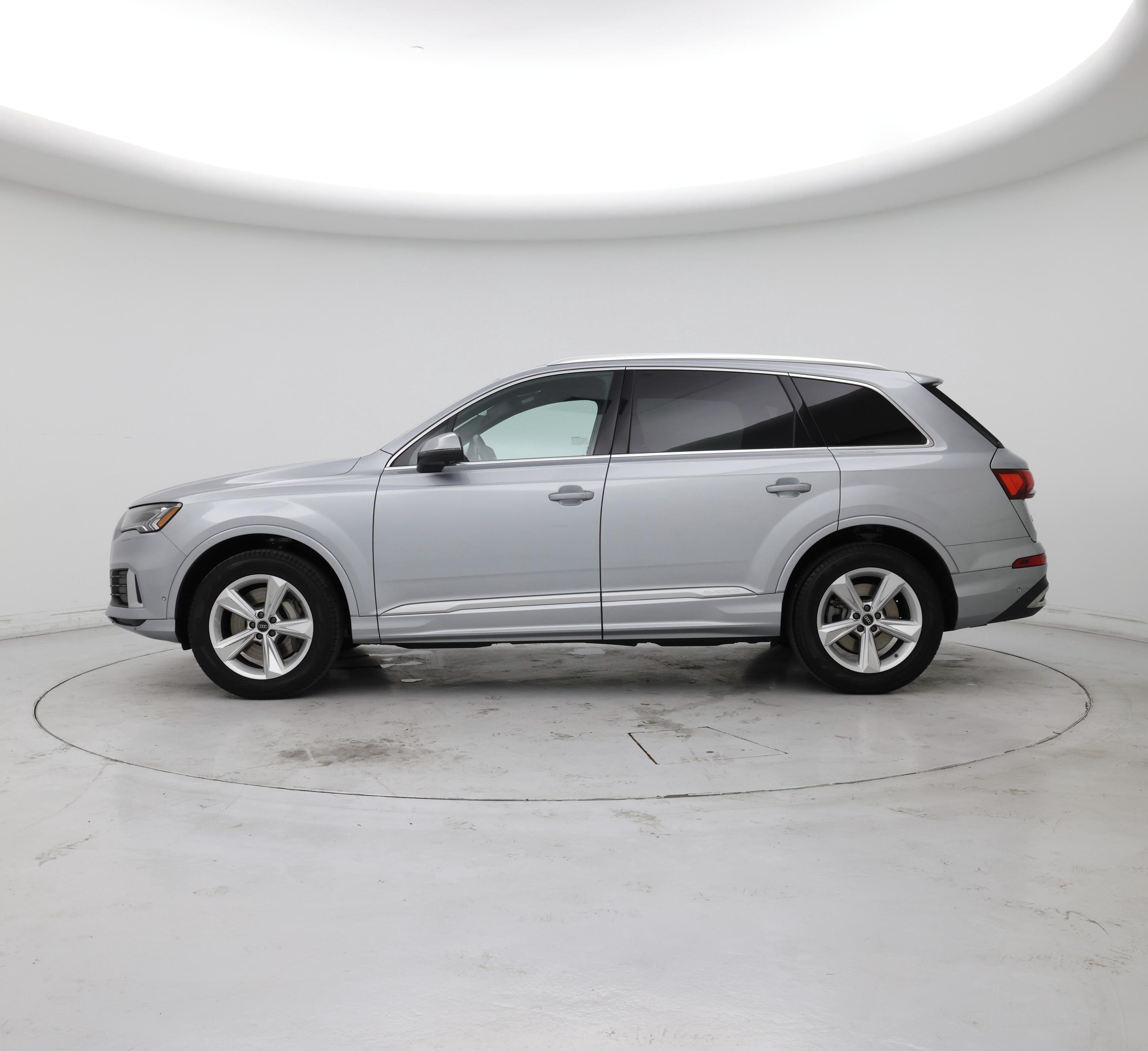 Thumbnail: 2023 Audi Q7 - 3