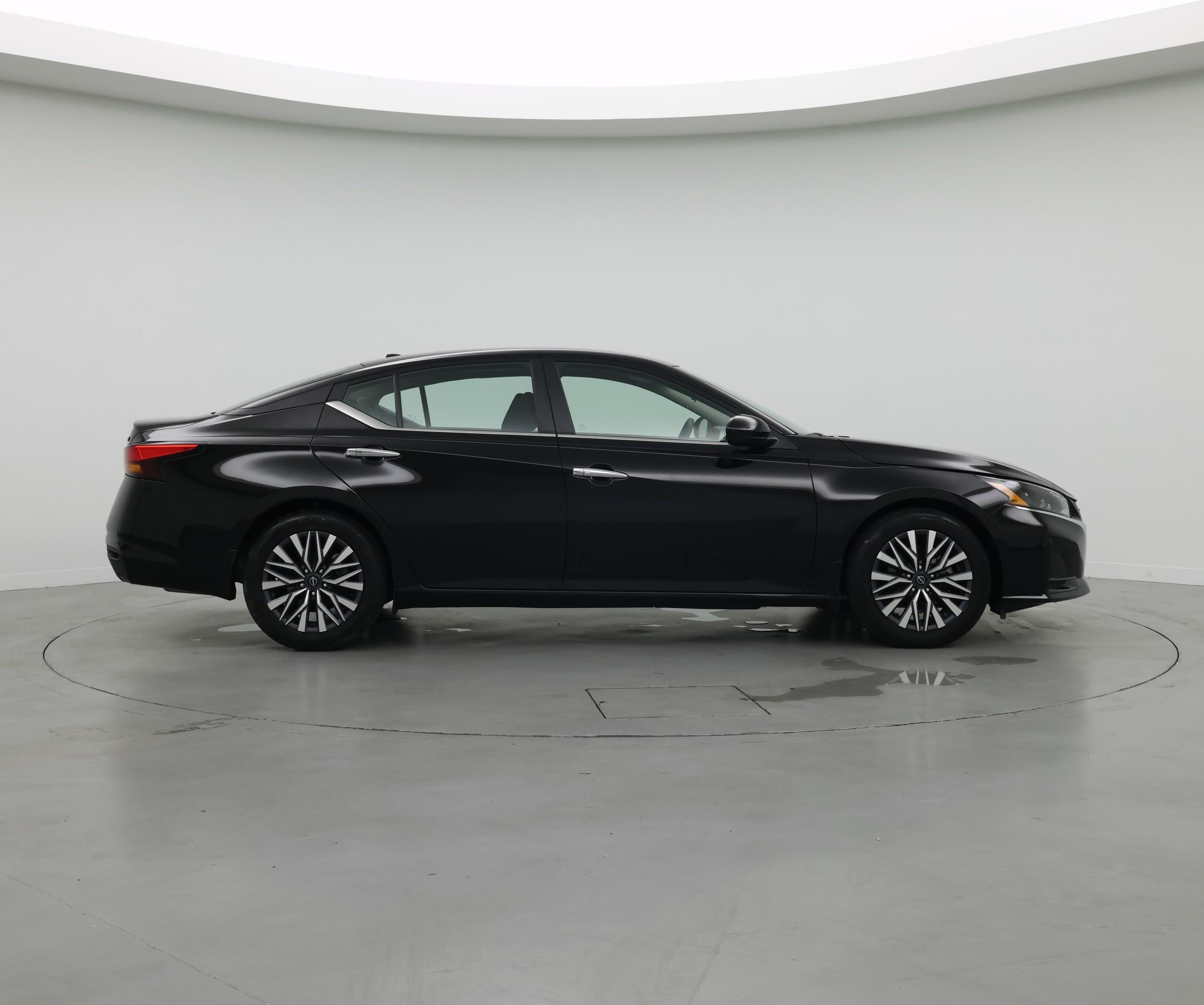 Thumbnail: 2023 Nissan Altima - 7