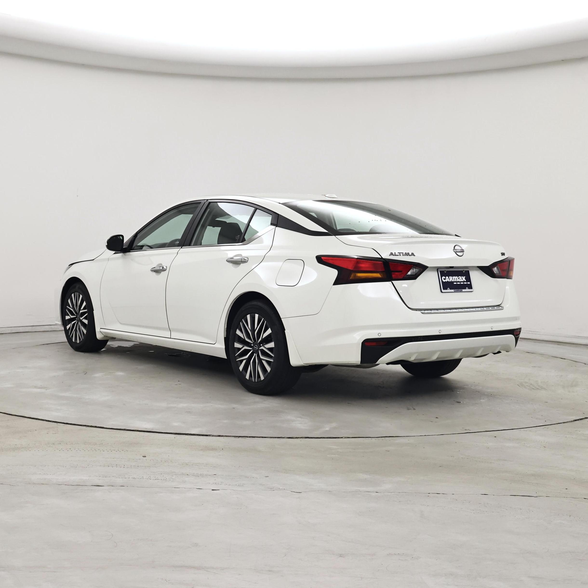Thumbnail: 2023 Nissan Altima - 2