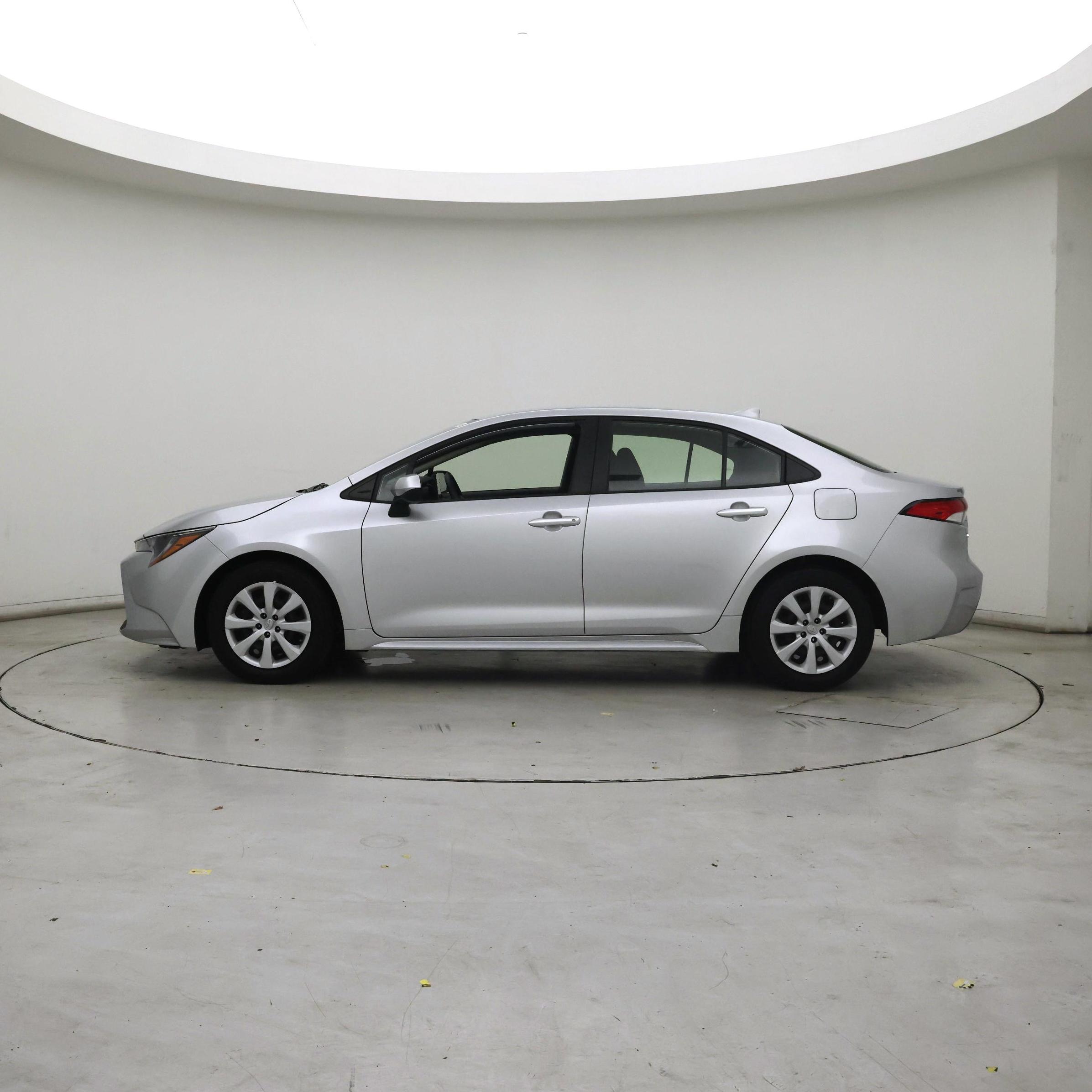 Thumbnail: 2022 Toyota Corolla - 3