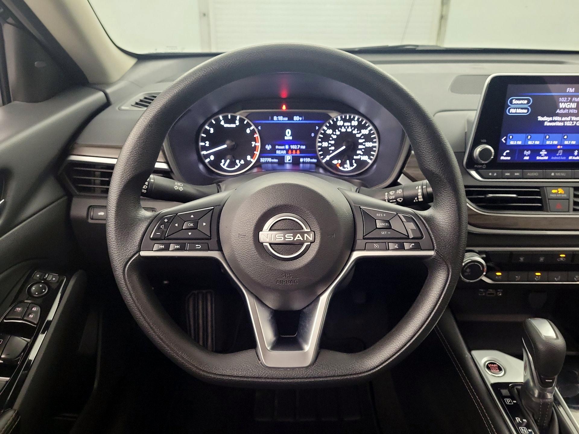 Thumbnail: 2023 Nissan Altima - 10