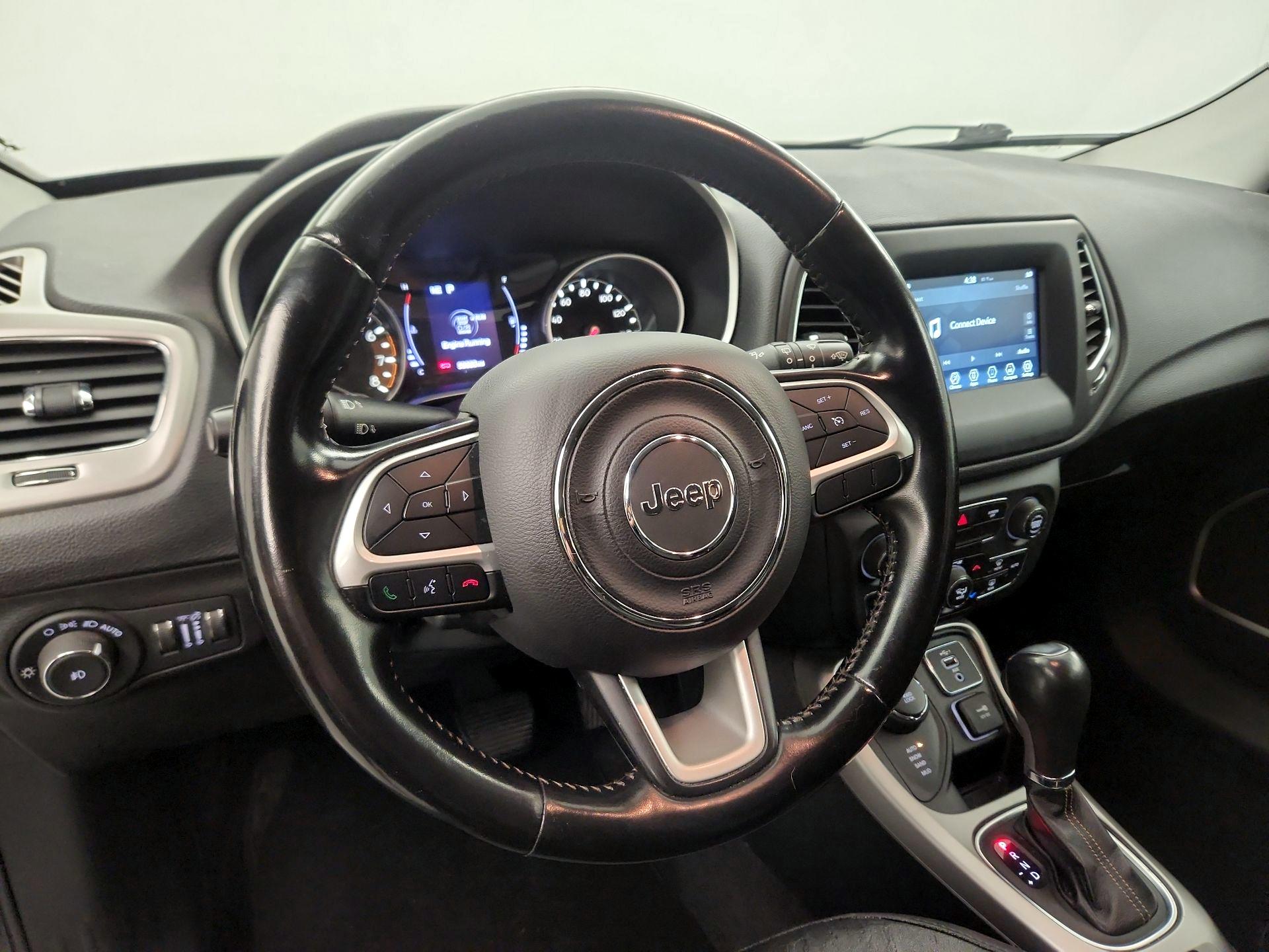 Thumbnail: 2020 Jeep Compass - 9