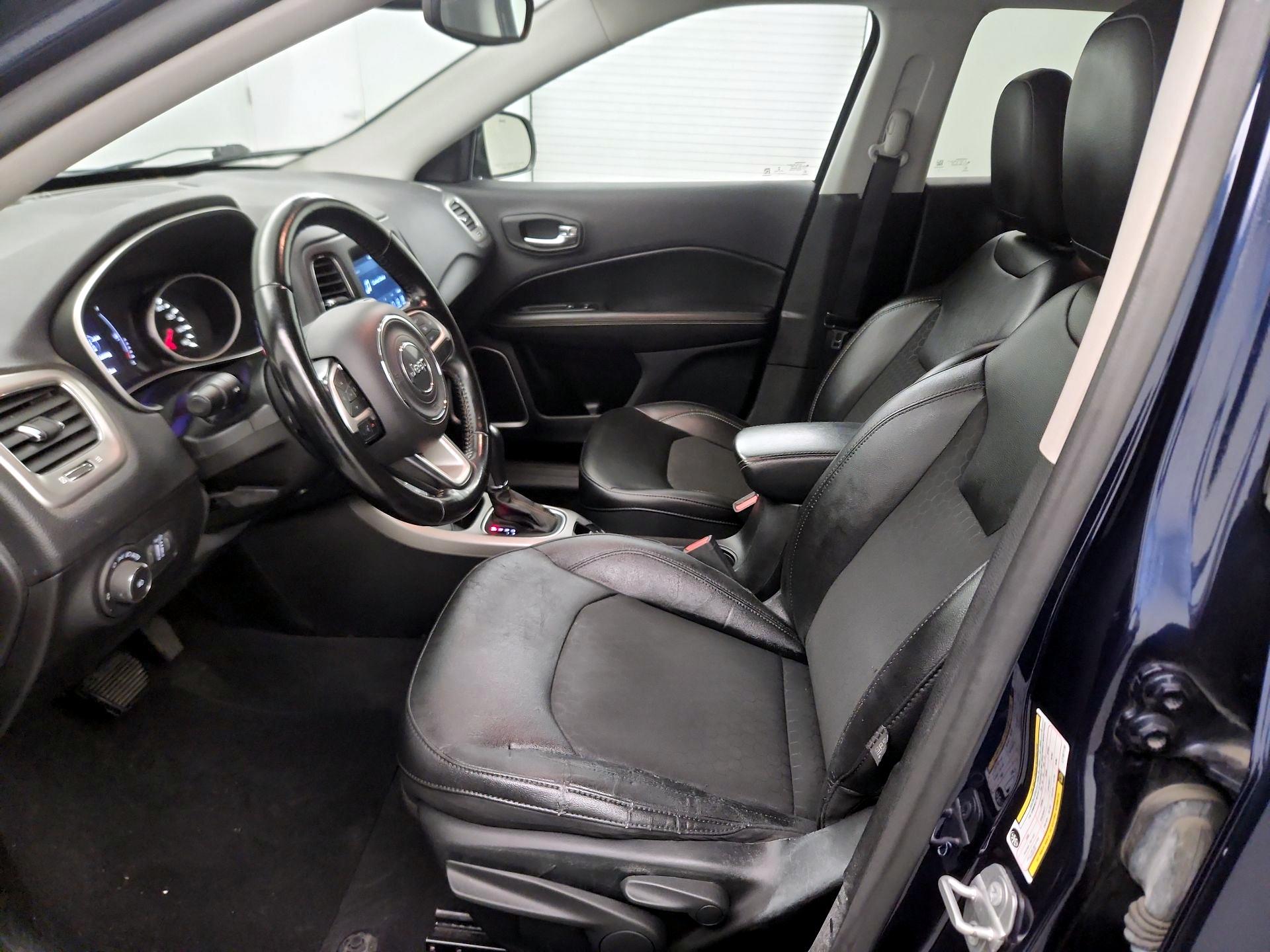 Thumbnail: 2020 Jeep Compass - 11