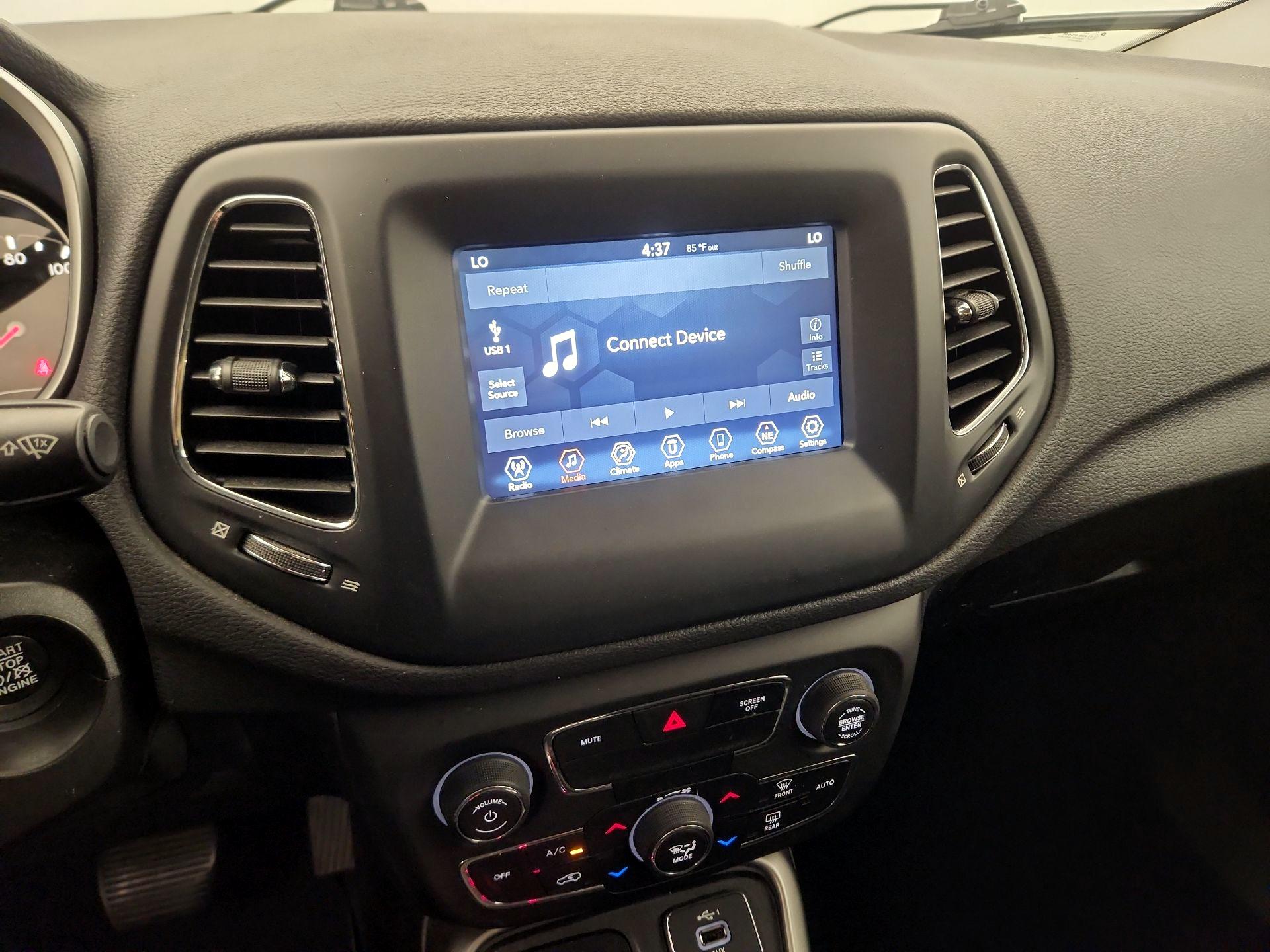 Thumbnail: 2020 Jeep Compass - 14