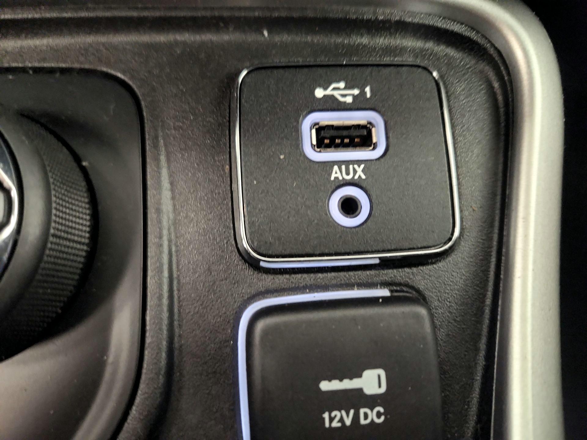 Thumbnail: 2020 Jeep Compass - 17