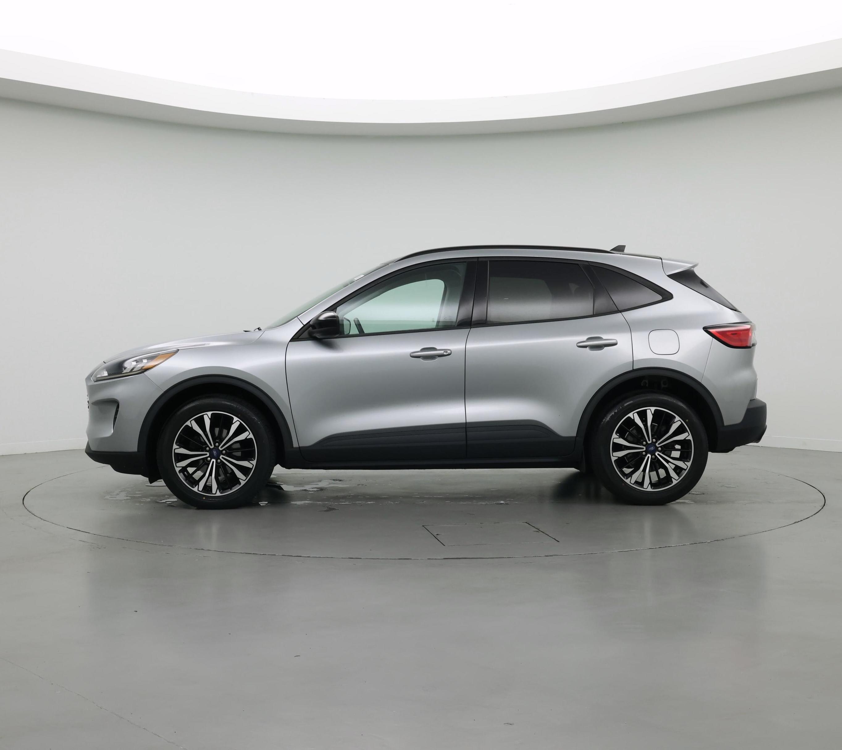 Thumbnail: 2022 Ford Escape - 3