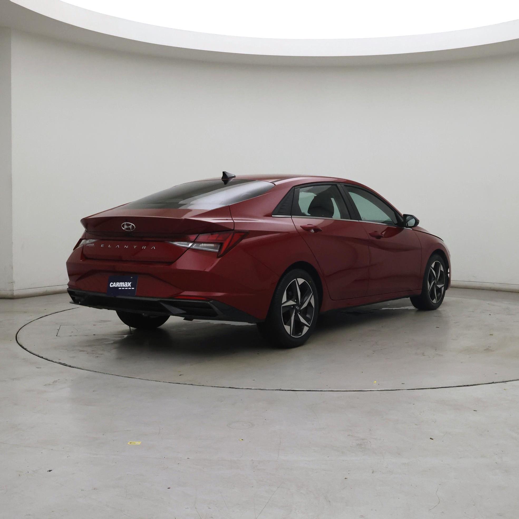 Thumbnail: 2022 Hyundai Elantra - 8