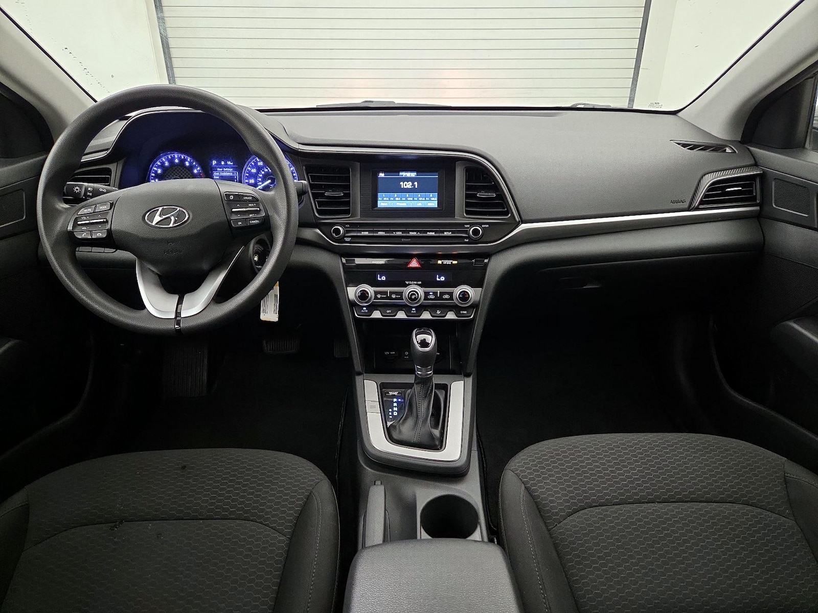 2020 Hyundai Elantra SE - Photo 10