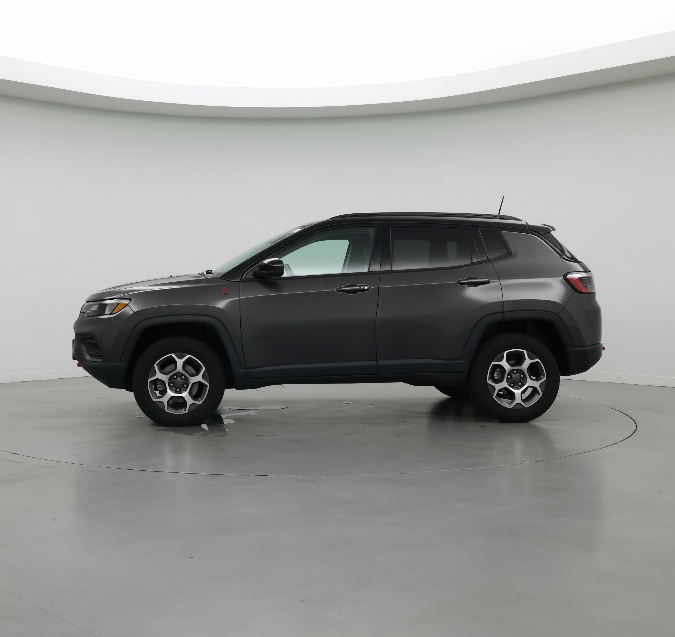 Thumbnail: 2022 Jeep Compass - 3