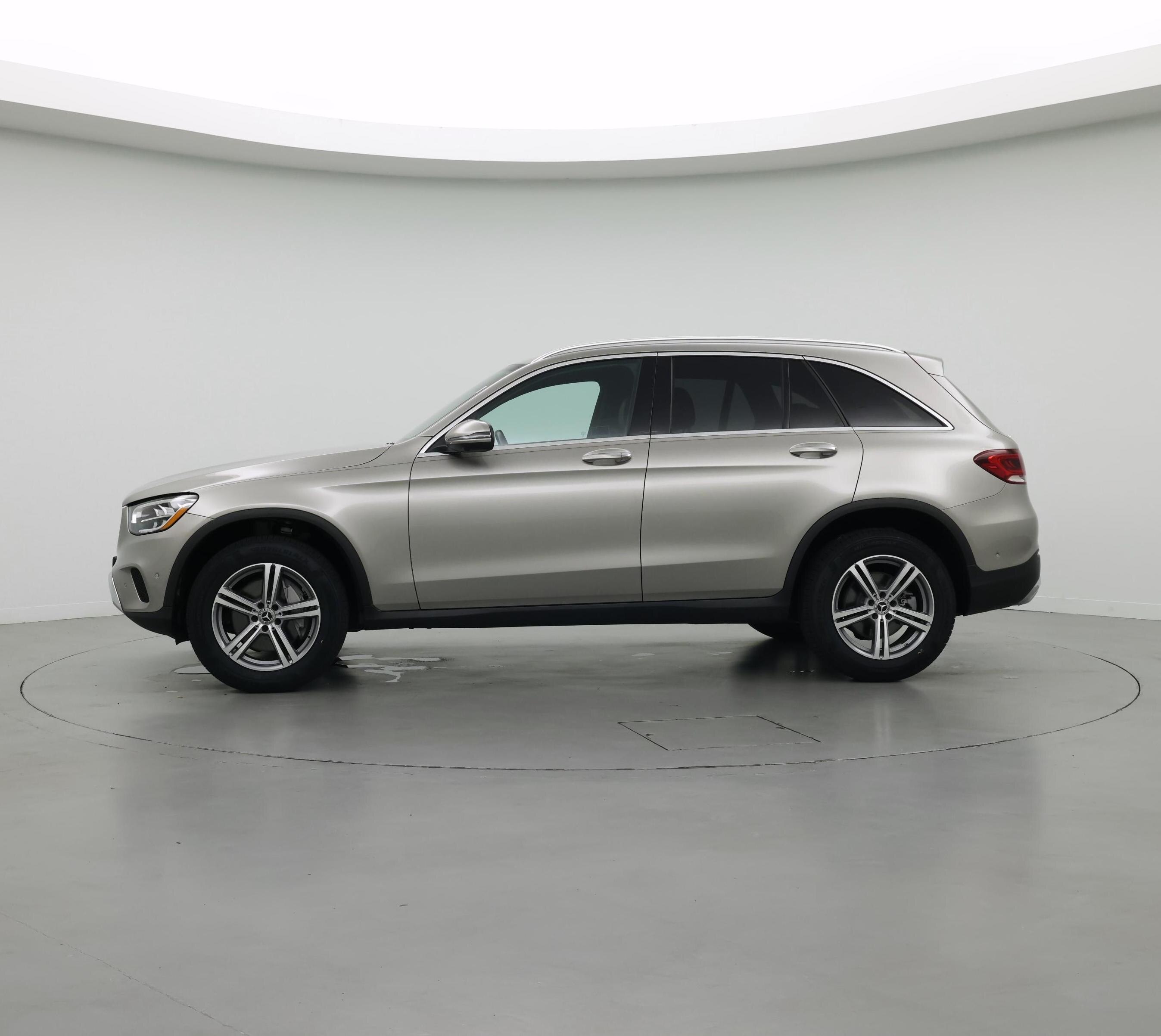 Thumbnail: 2022 Mercedes-Benz GLC - 3
